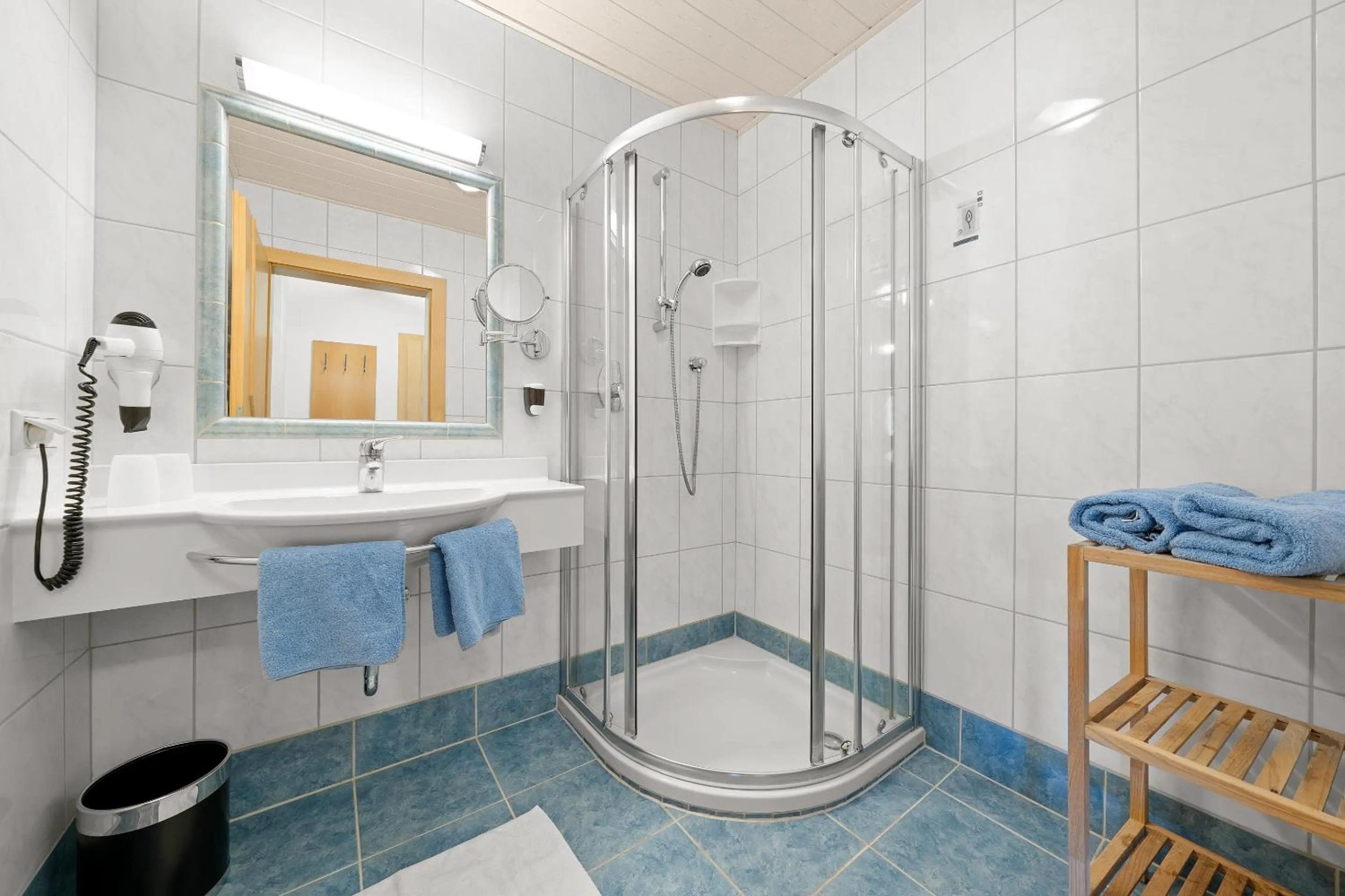 Shower in Aparthotel Sunrise