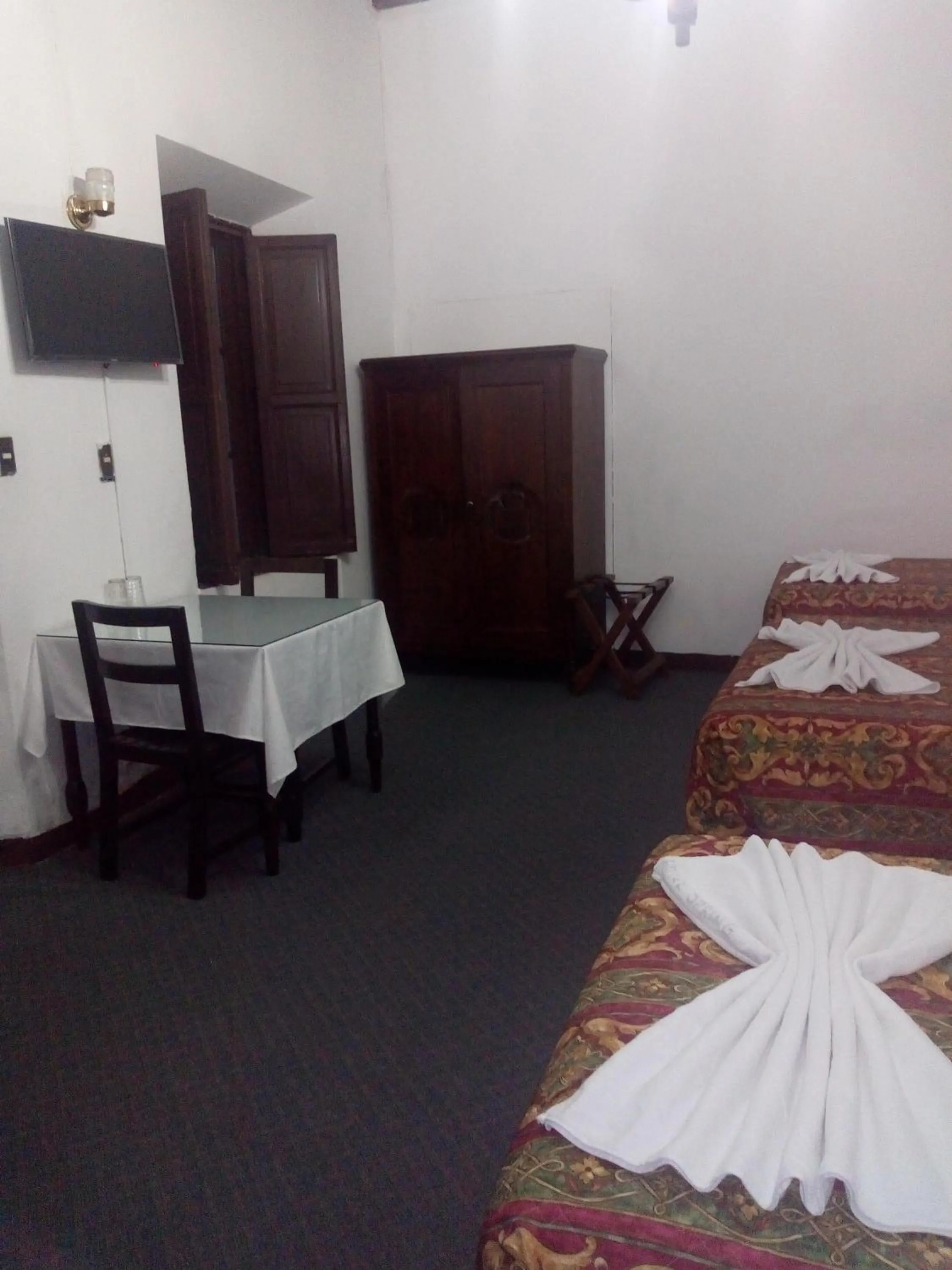 Bed in Hotel Spring