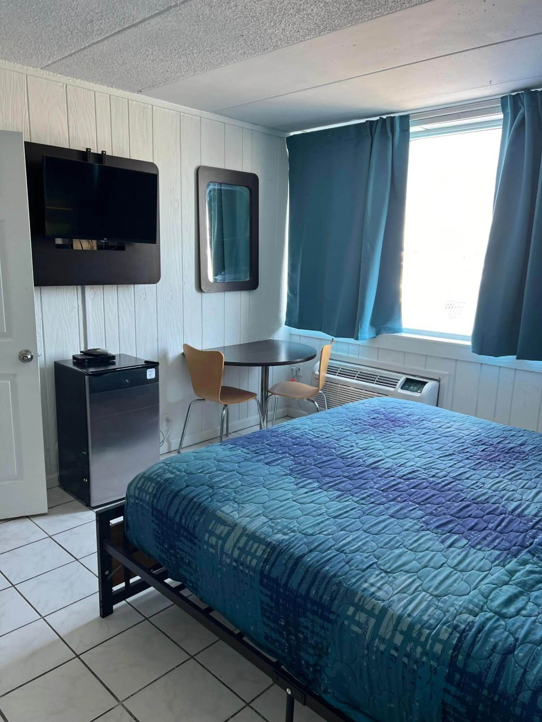 Bed in AIRE Hotel North Beach Jersey Shore