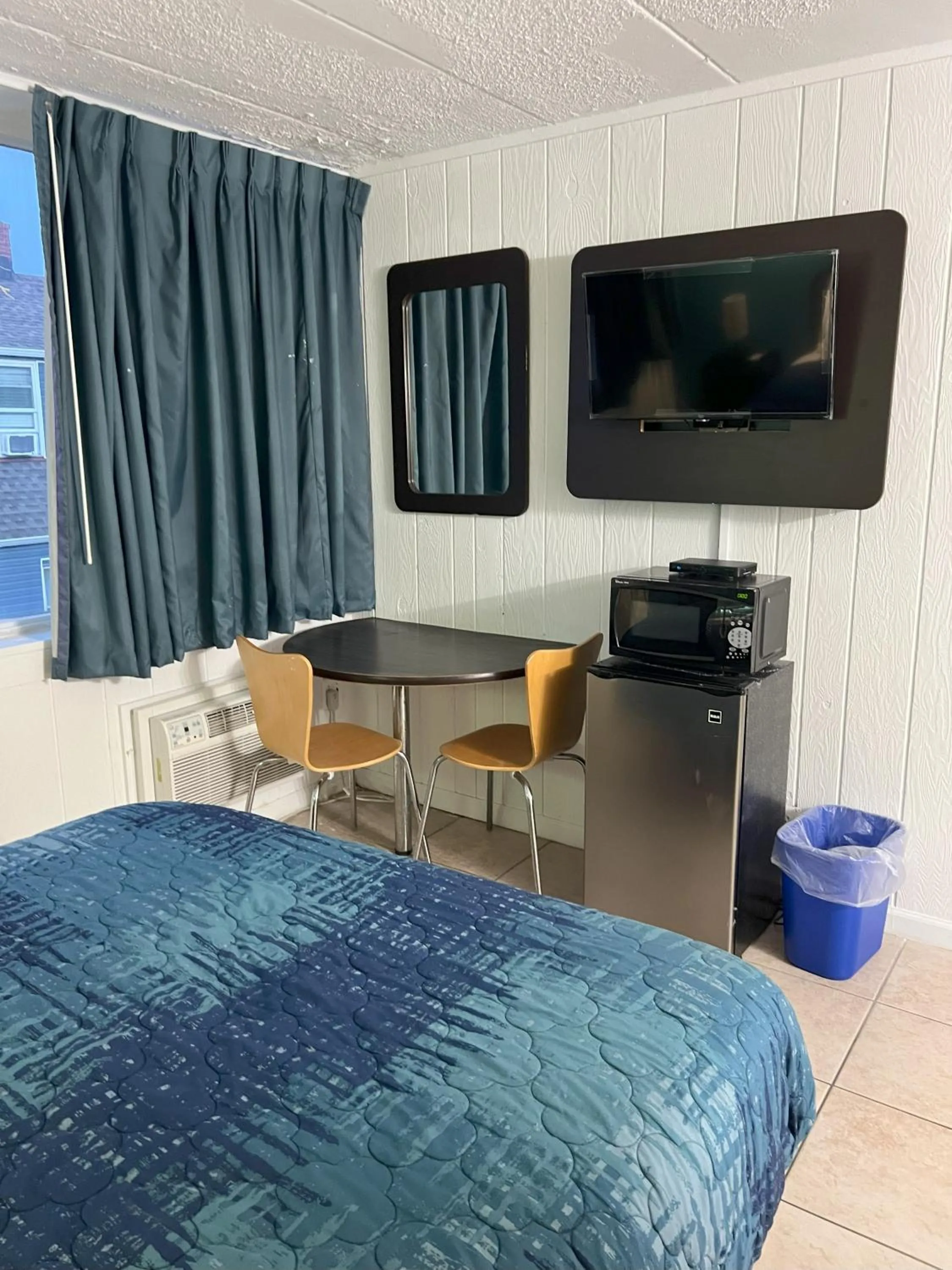 Bed in AIRE Hotel North Beach Jersey Shore