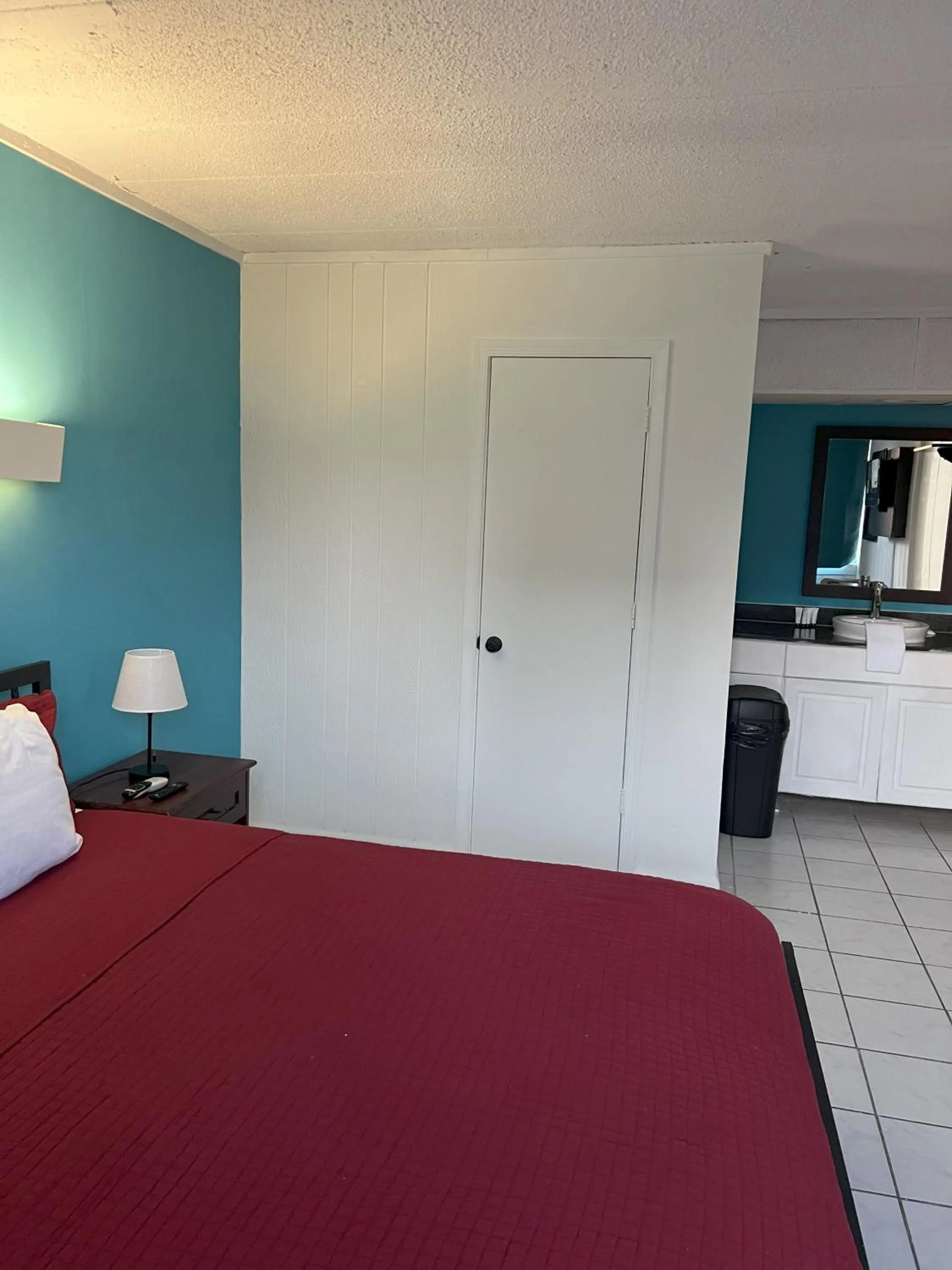 Bed in AIRE Hotel North Beach Jersey Shore