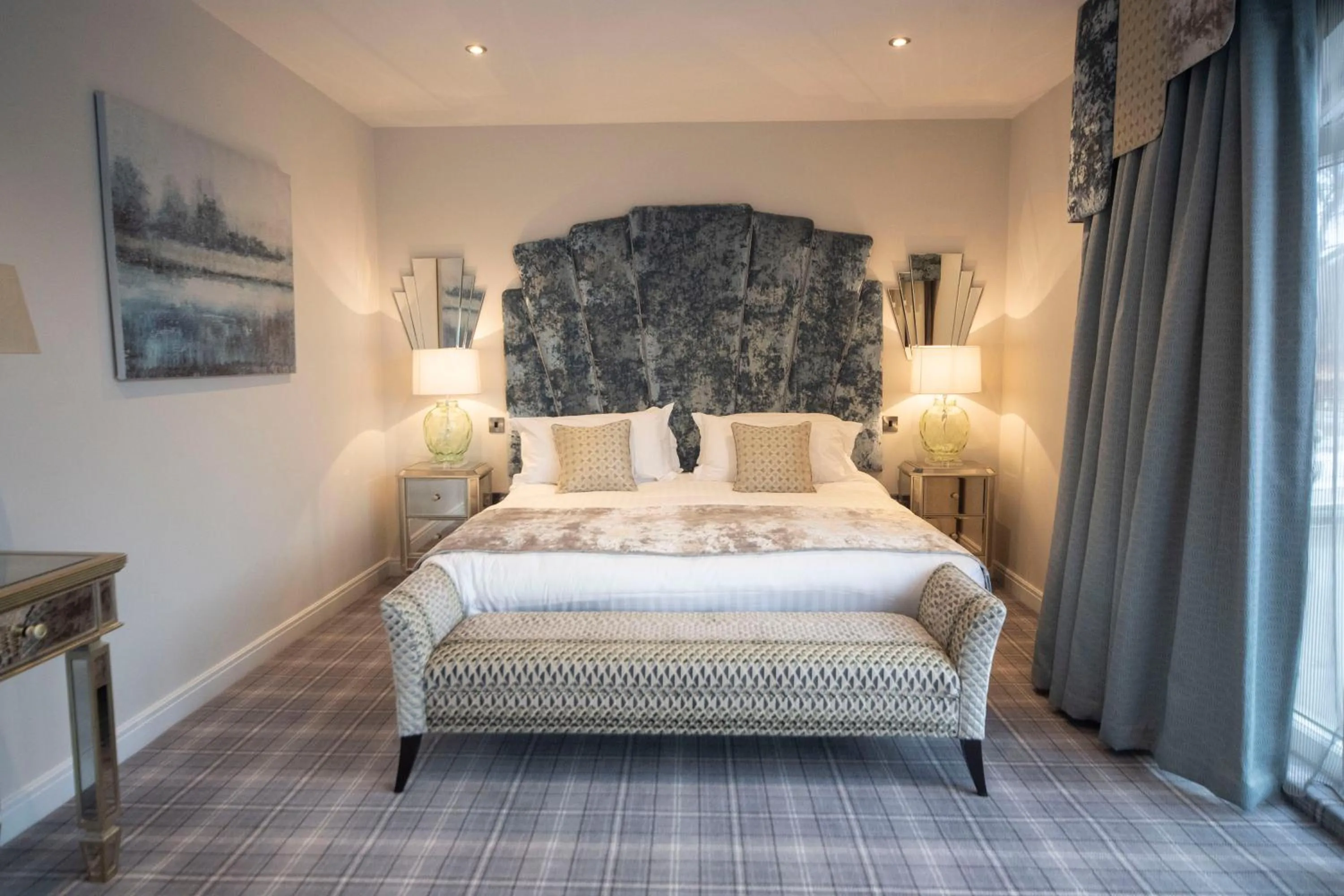 Bedroom, Bed in Peak Edge Hotel