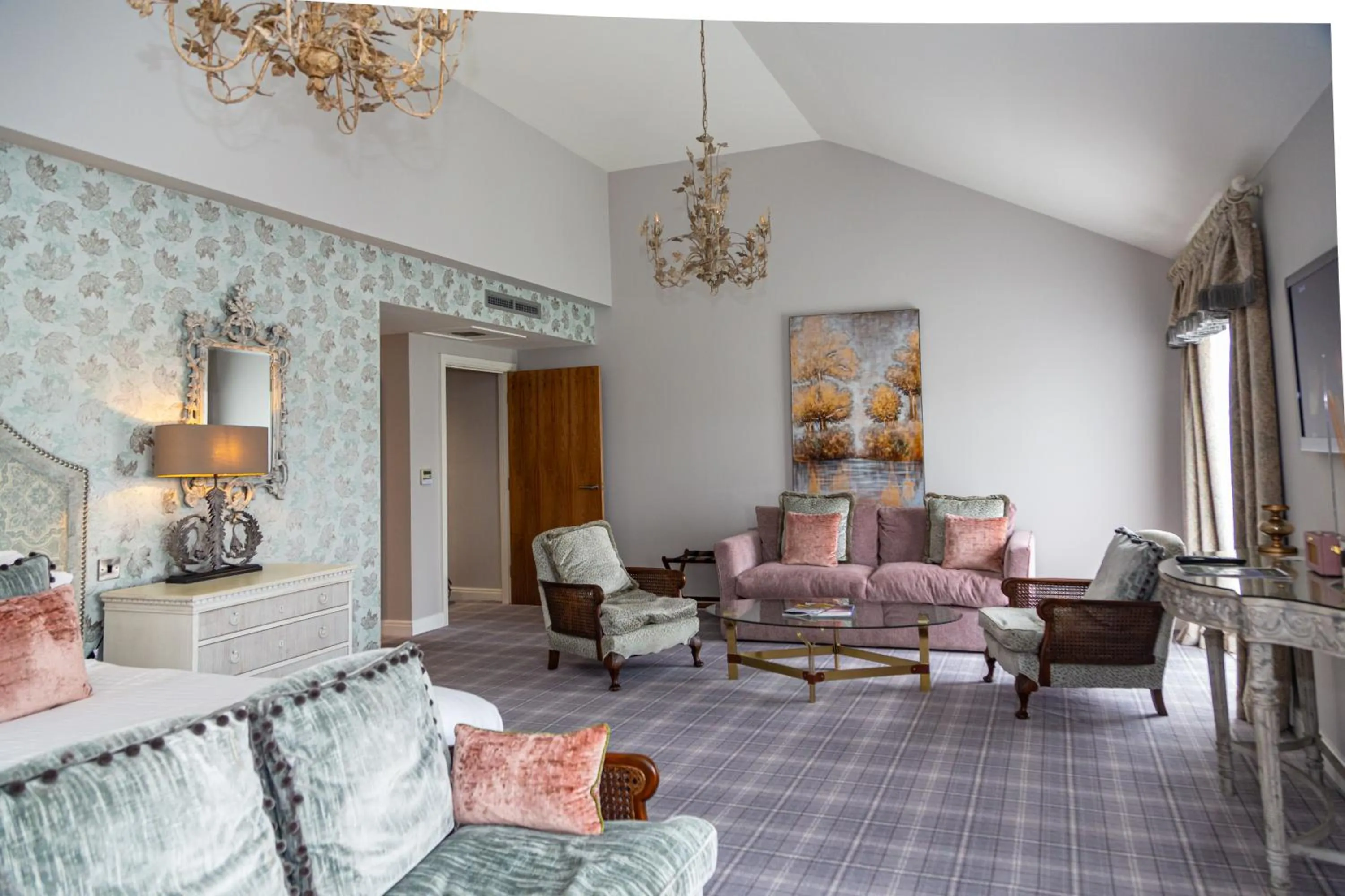 Seating area in Peak Edge Hotel