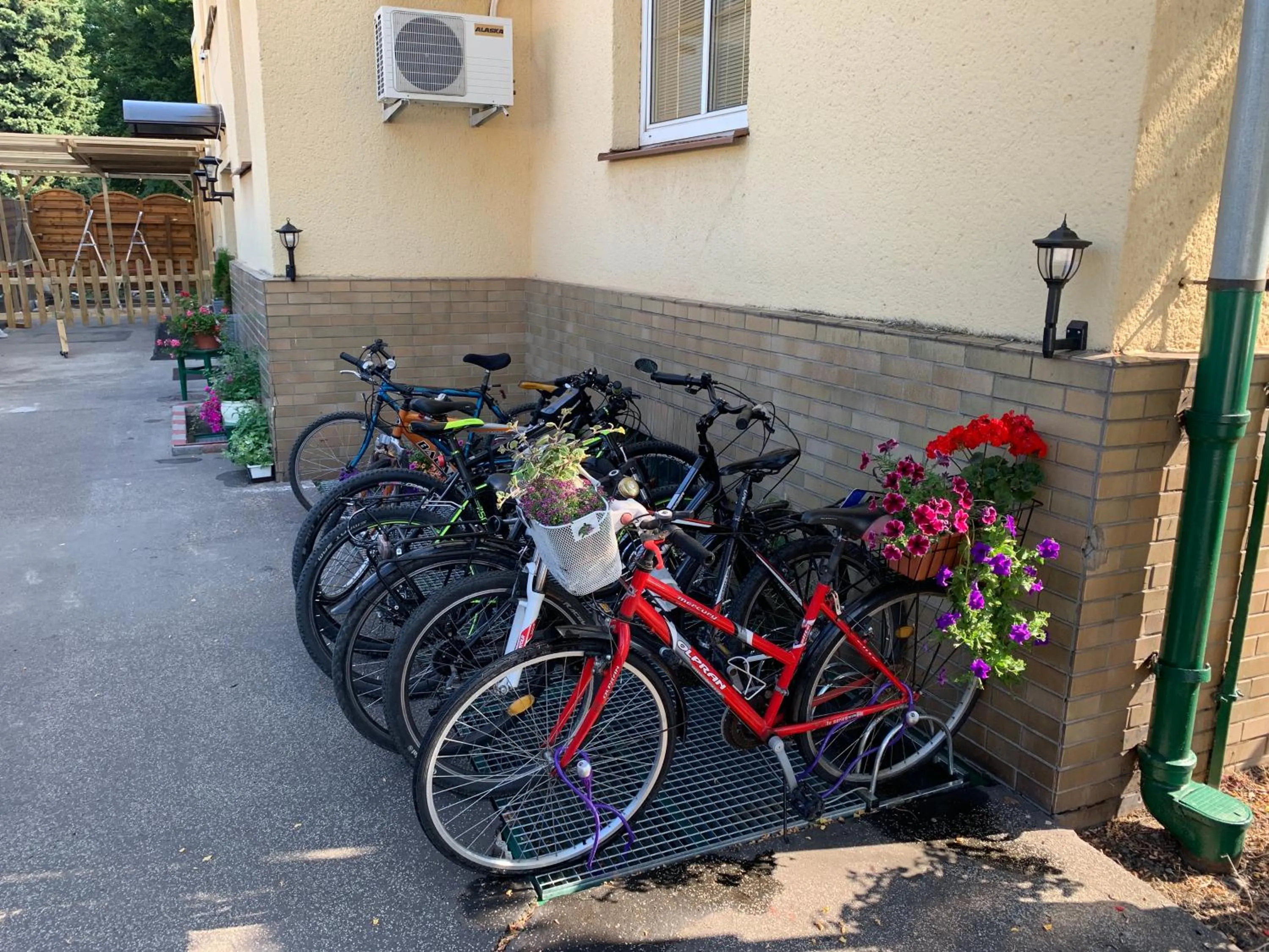 Facade/entrance in ZLATÁ-ÉRA