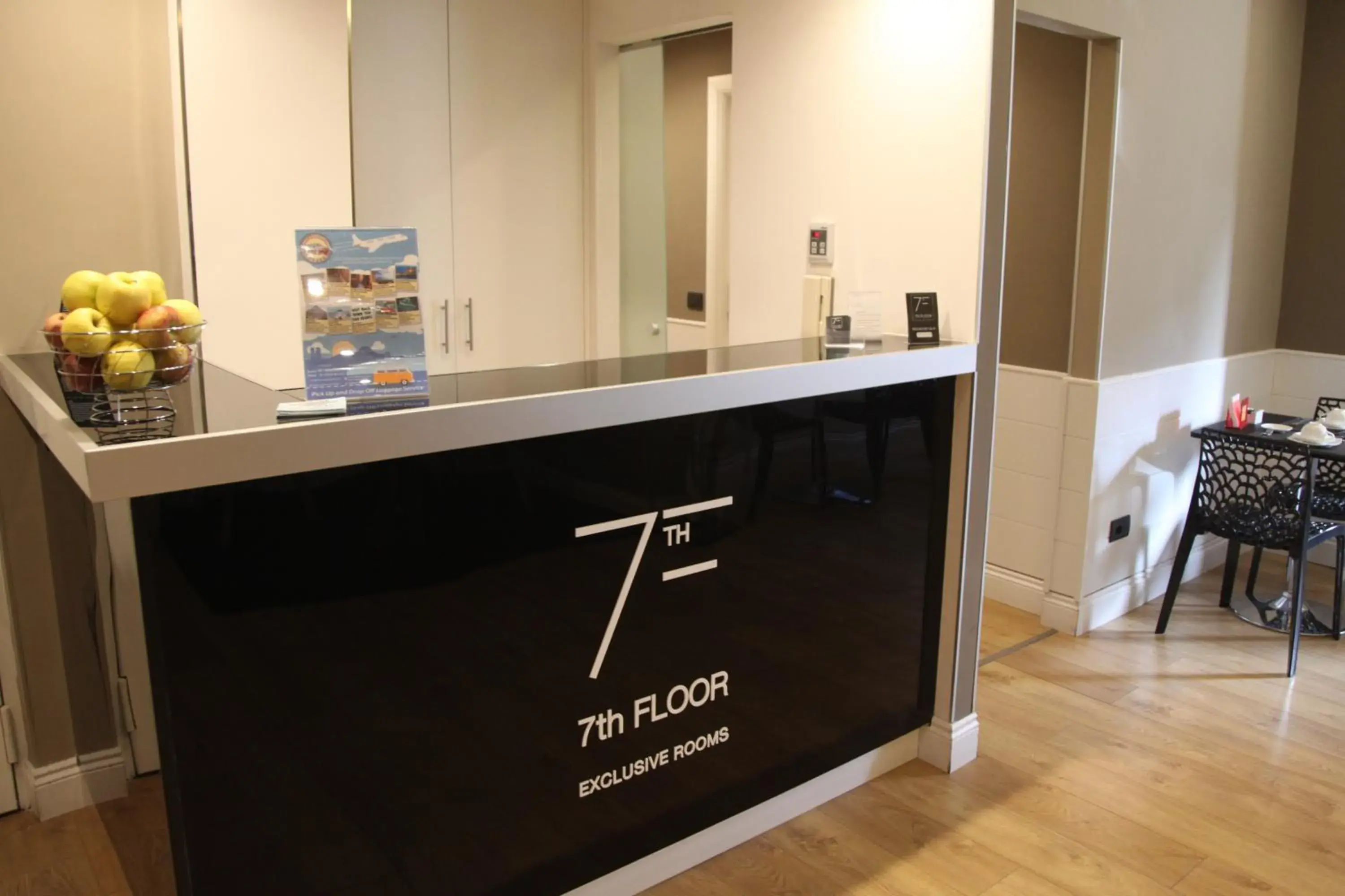 Lobby or reception in 7th Floor Suite Lobby or reception in 7th Floor Suite