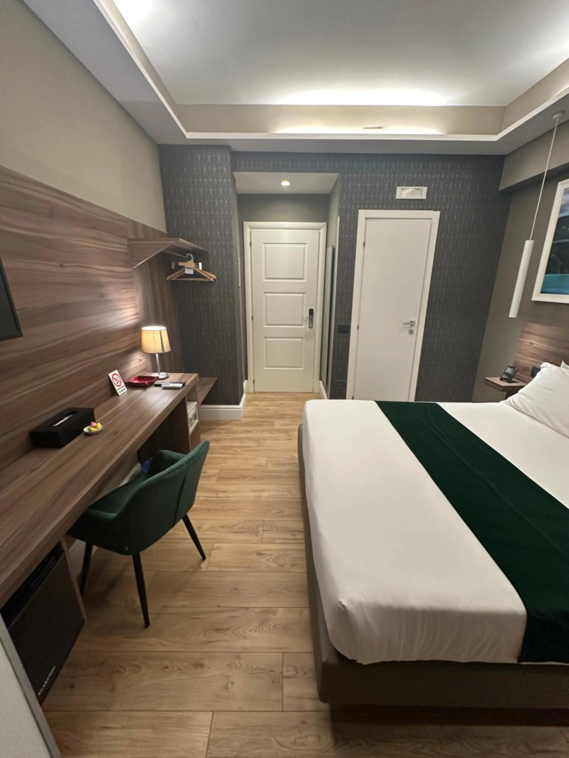 Bed in 7th Floor Suite