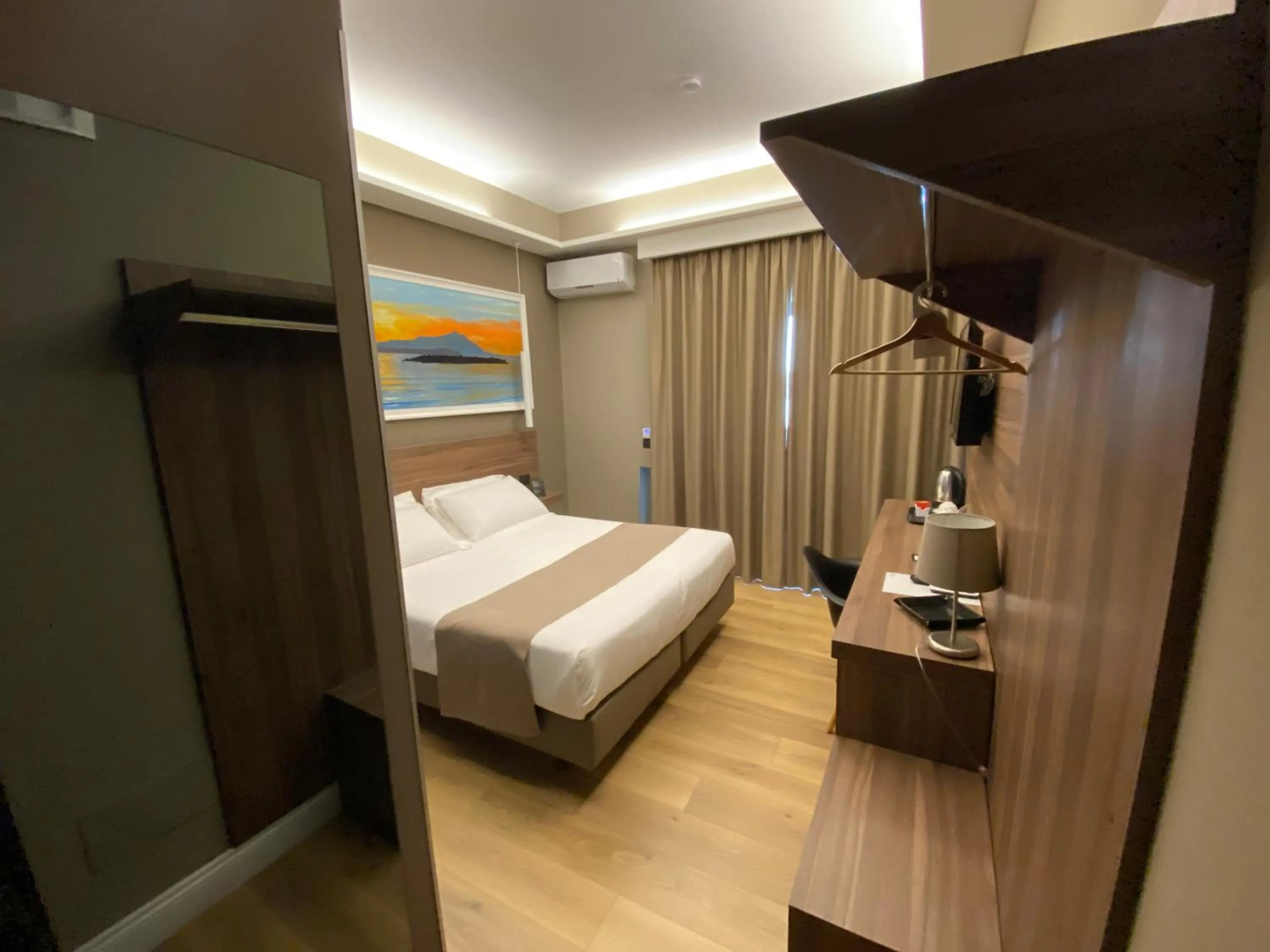 Bed in 7th Floor Suite