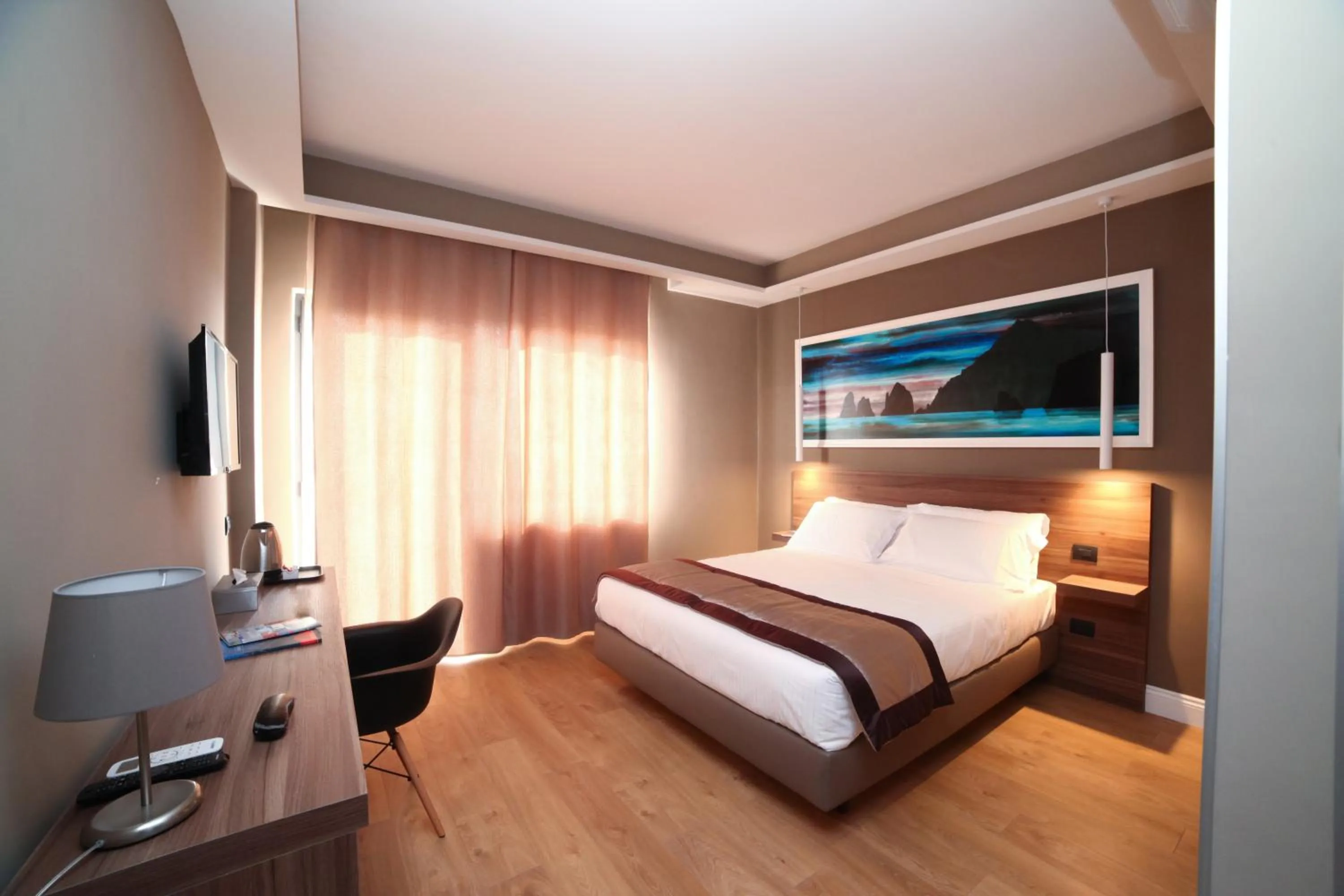 Bed in 7th Floor Suite