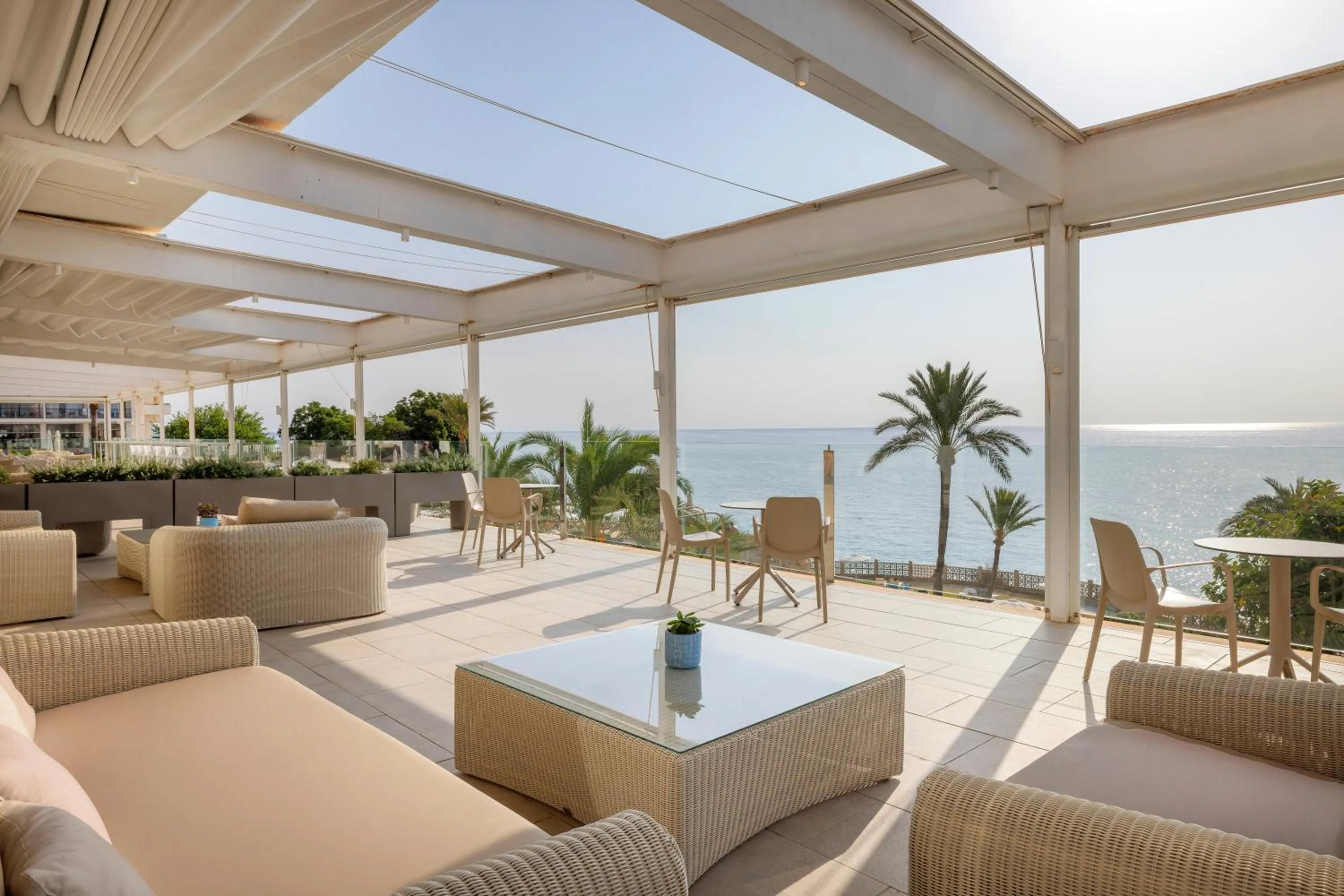 Lounge or bar in Alua Calas de Mallorca Resort