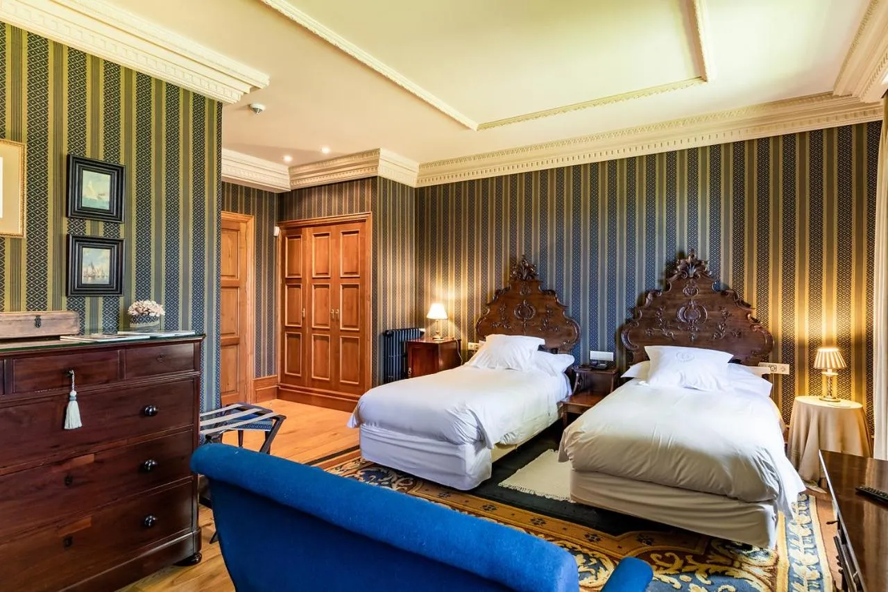 Bed in Pazo de Brandeso & Country Club