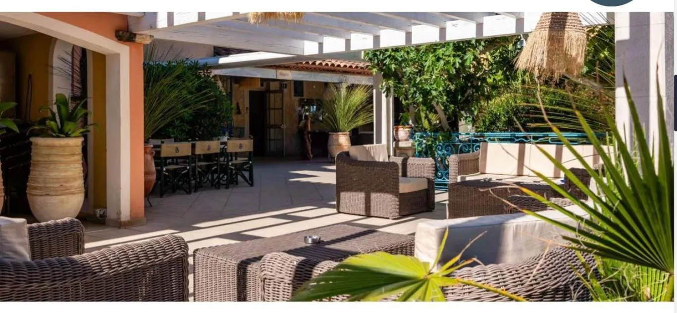 Hotel Les Flots Bleus