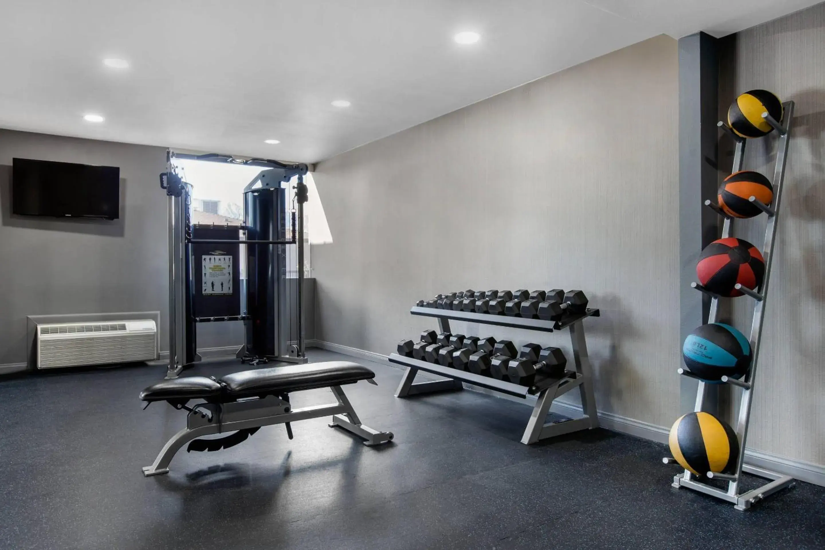 Fitness centre/facilities in Cielo Hotel Bishop-Mammoth, an Ascend Collection Hotel Fitness centre/facilities in Cielo Hotel Bishop-Mammoth, an Ascend Collection Hotel