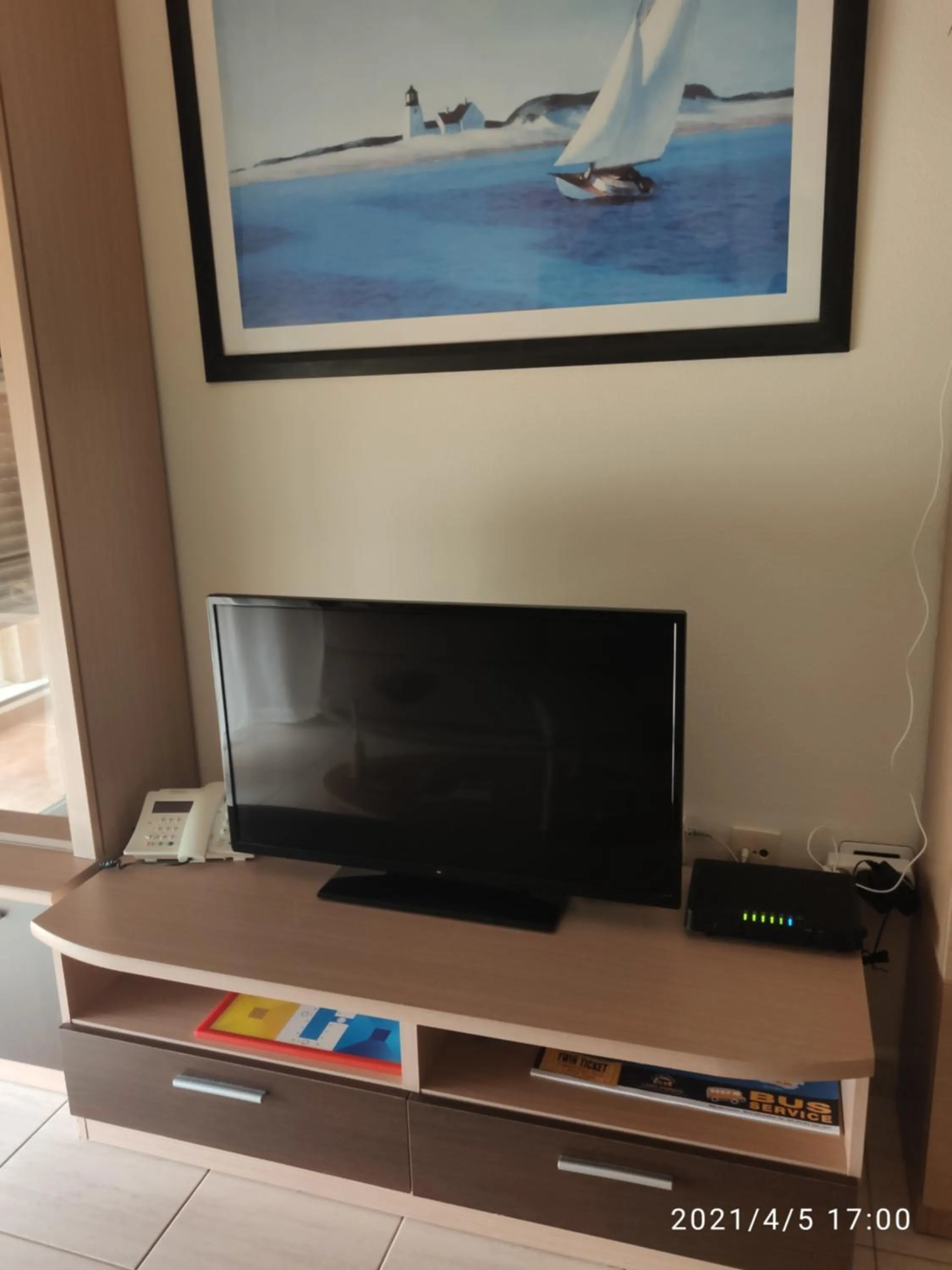 TV and multimedia in Toronjil