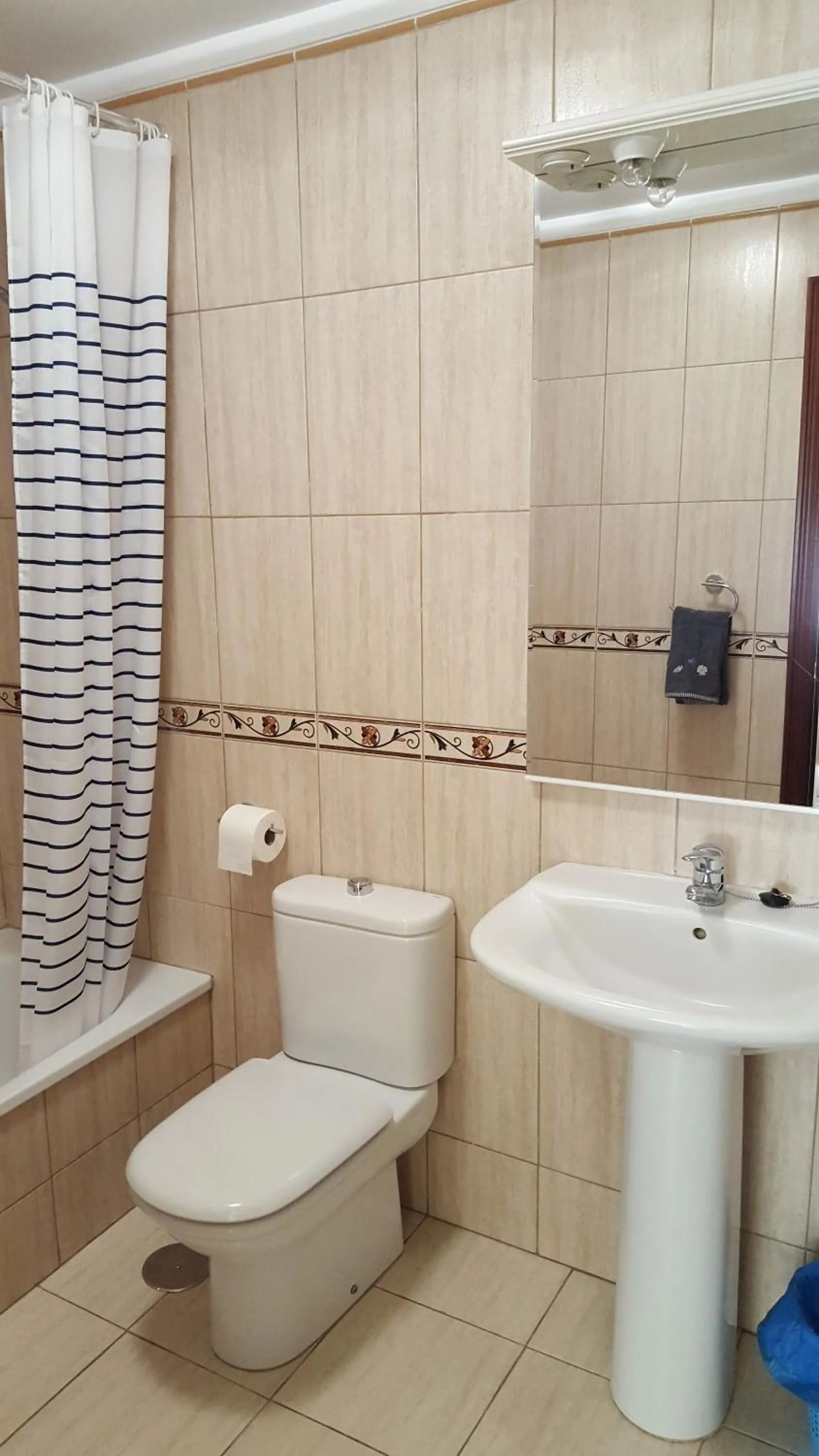 Bathroom in Toronjil