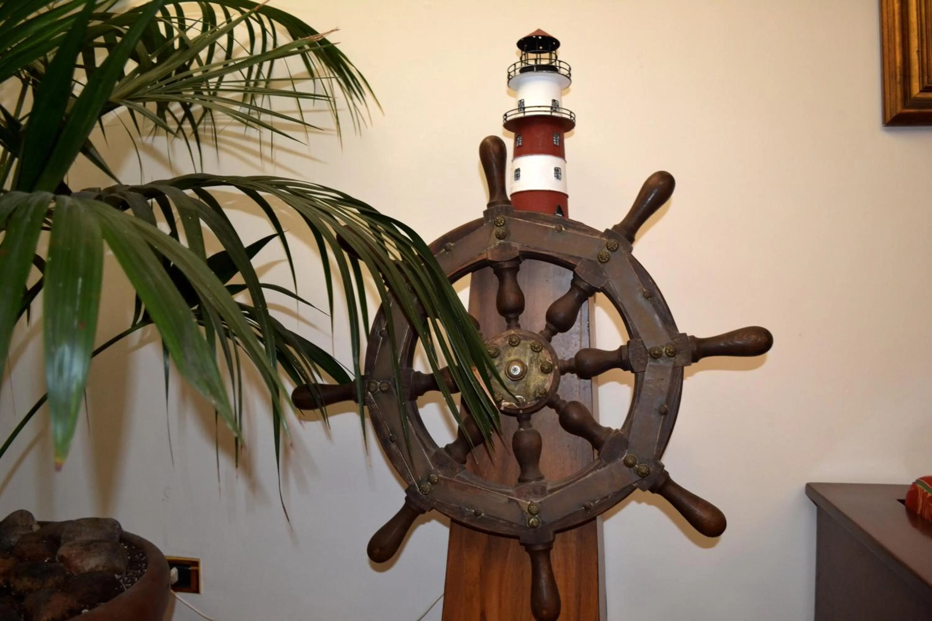 Communal lounge/ TV room in Hotel La Bussola
