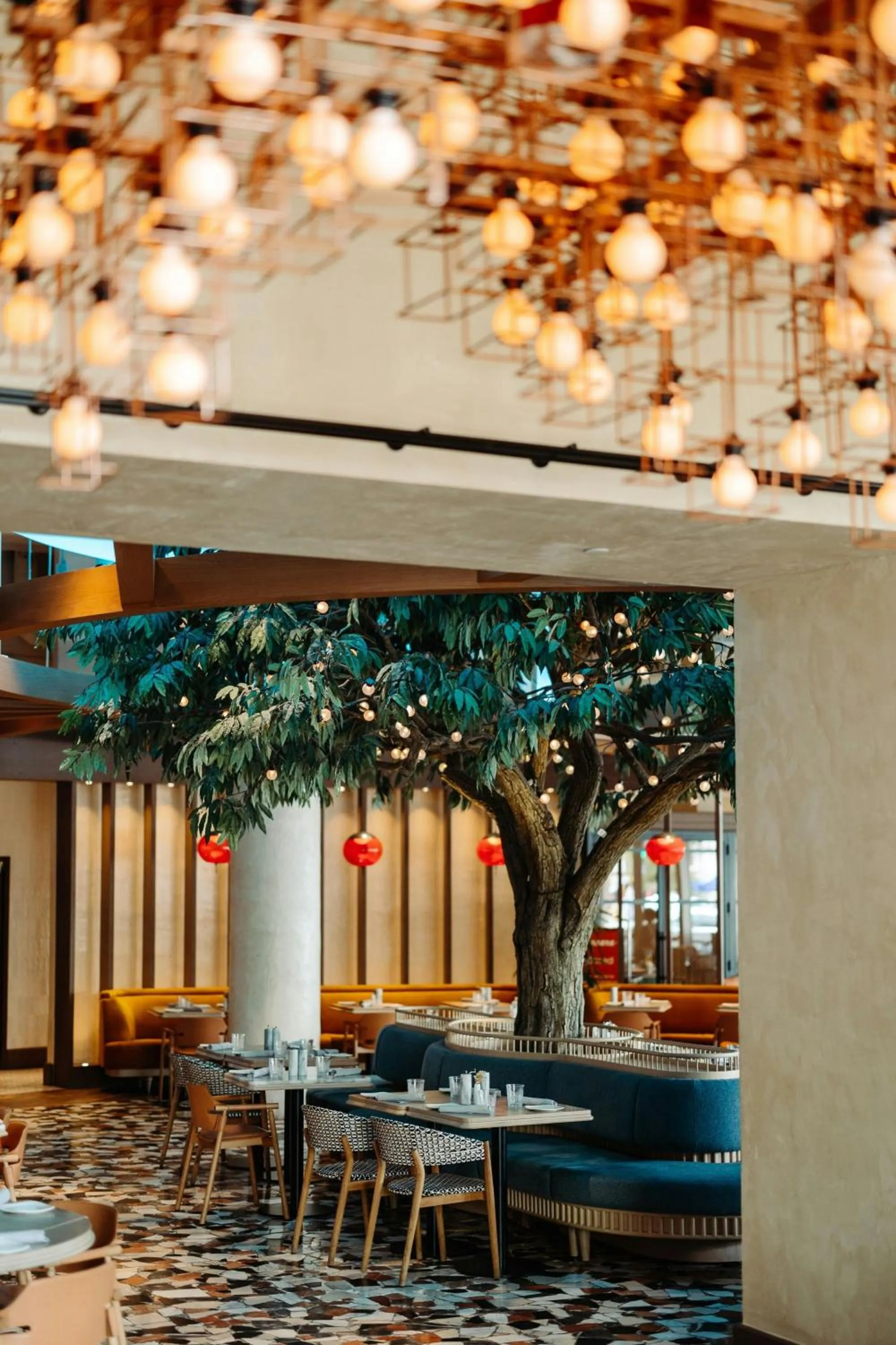 Lounge or bar in Sheraton Phoenix Downtown