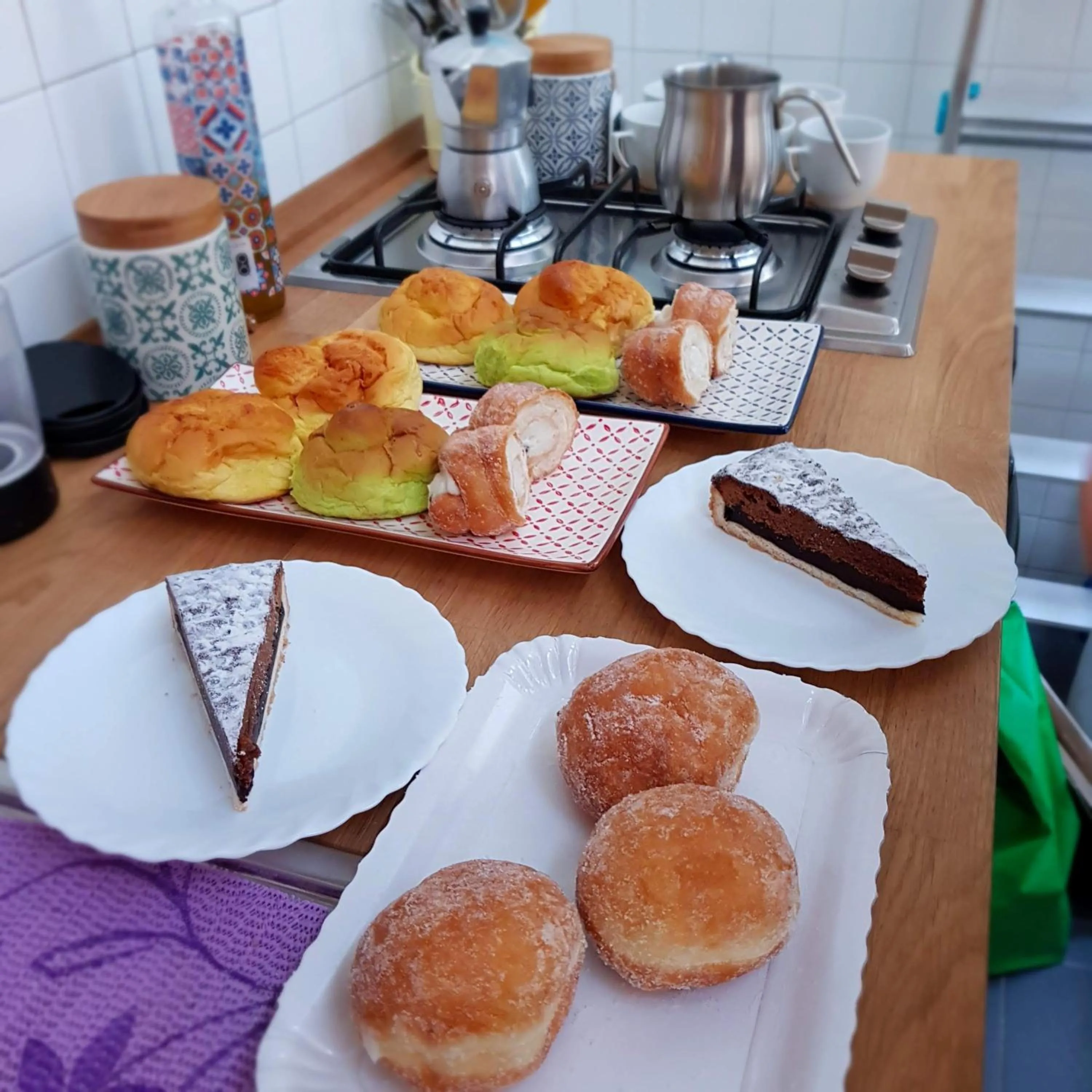 Food and drinks in Aziz b&b