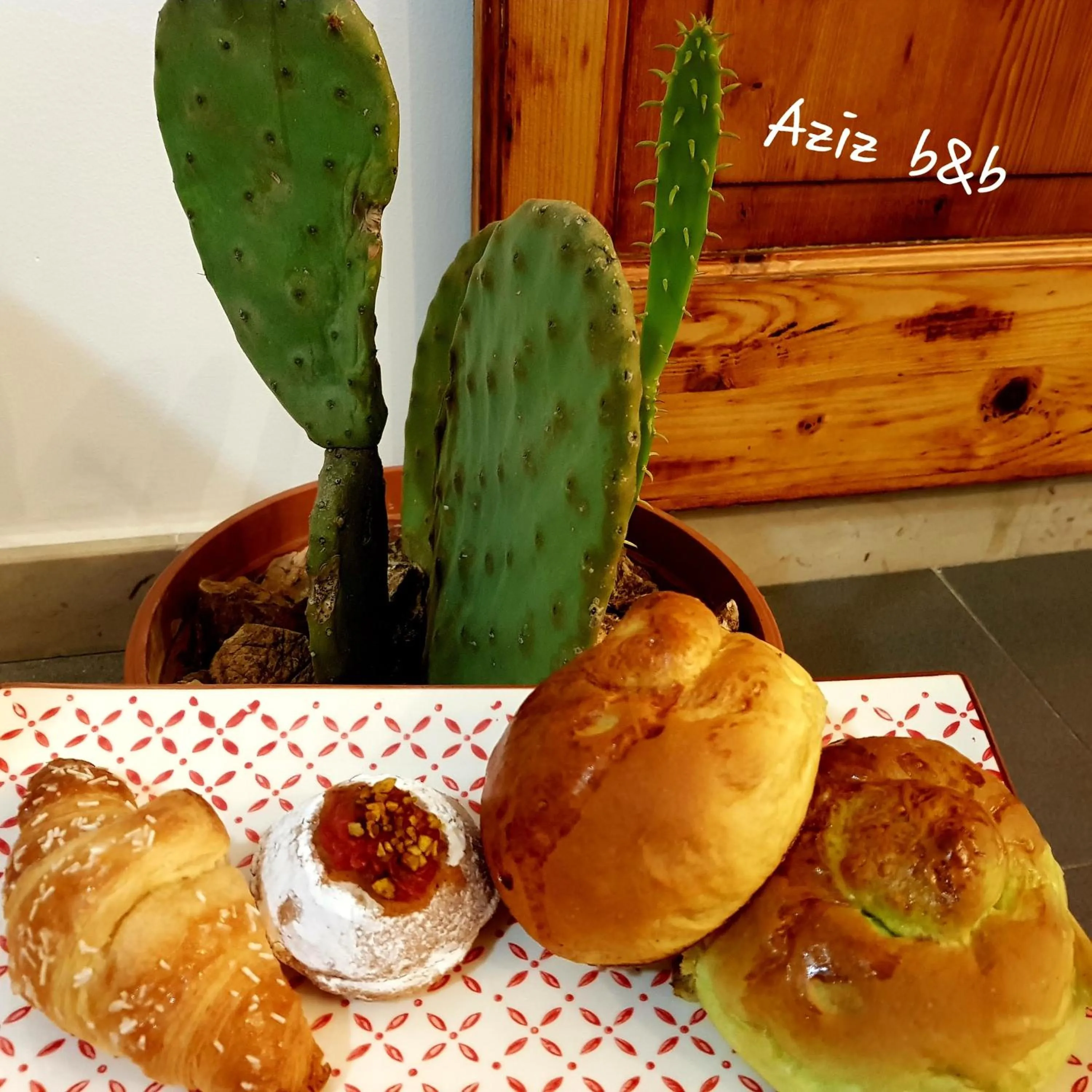 Food and drinks in Aziz b&b