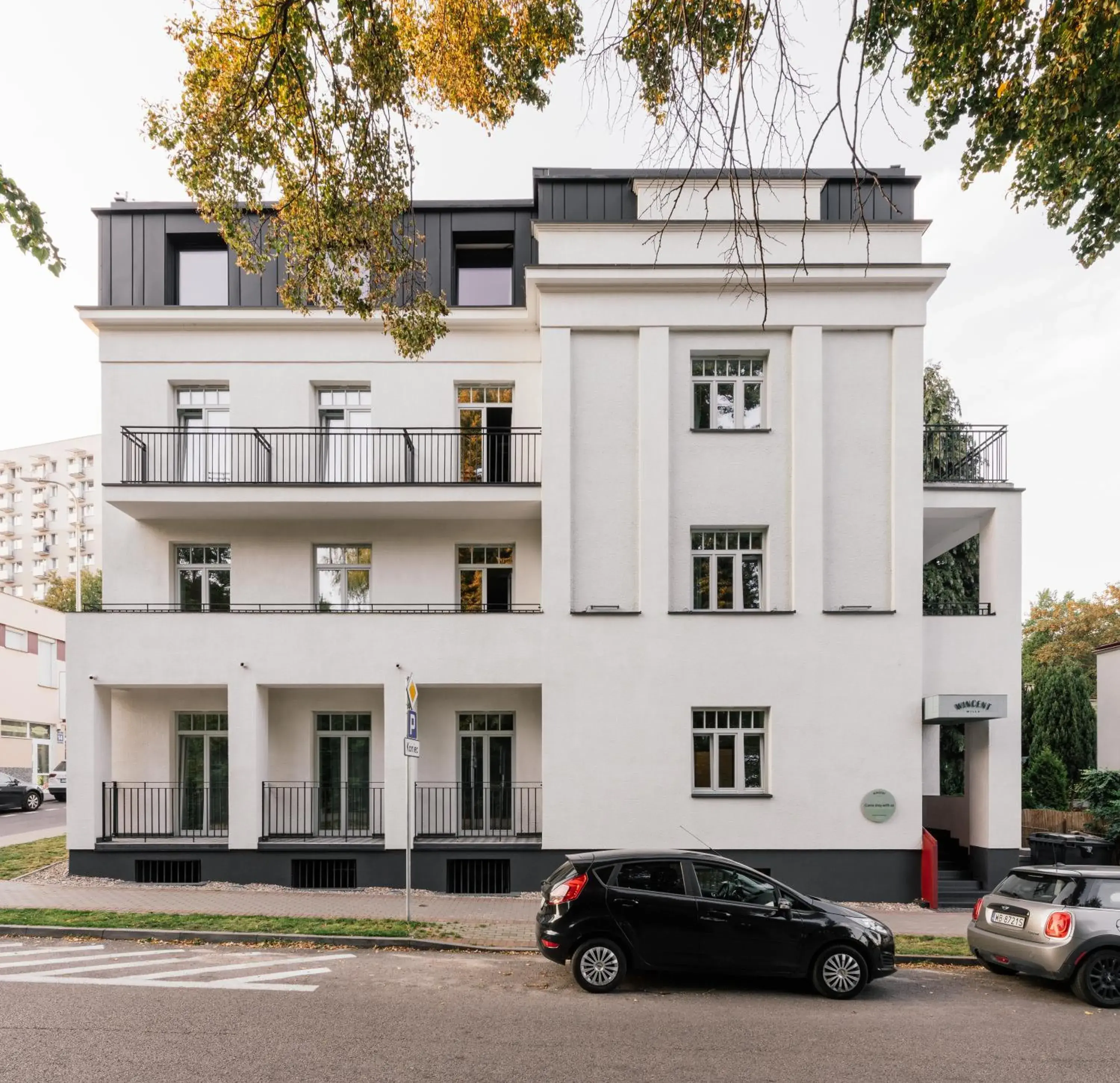 Property building in Willa Wincent Property building in Willa Wincent