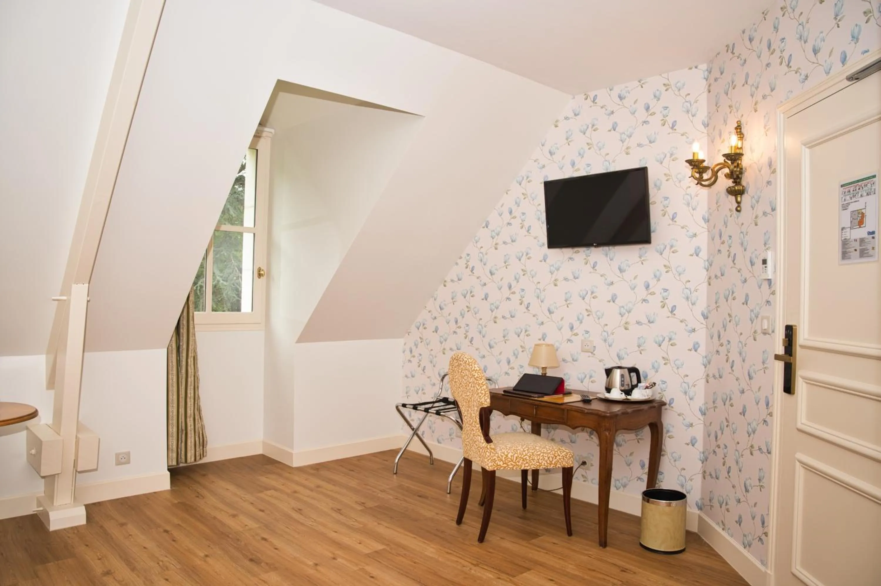 Bedroom in Chateau de la Rozelle