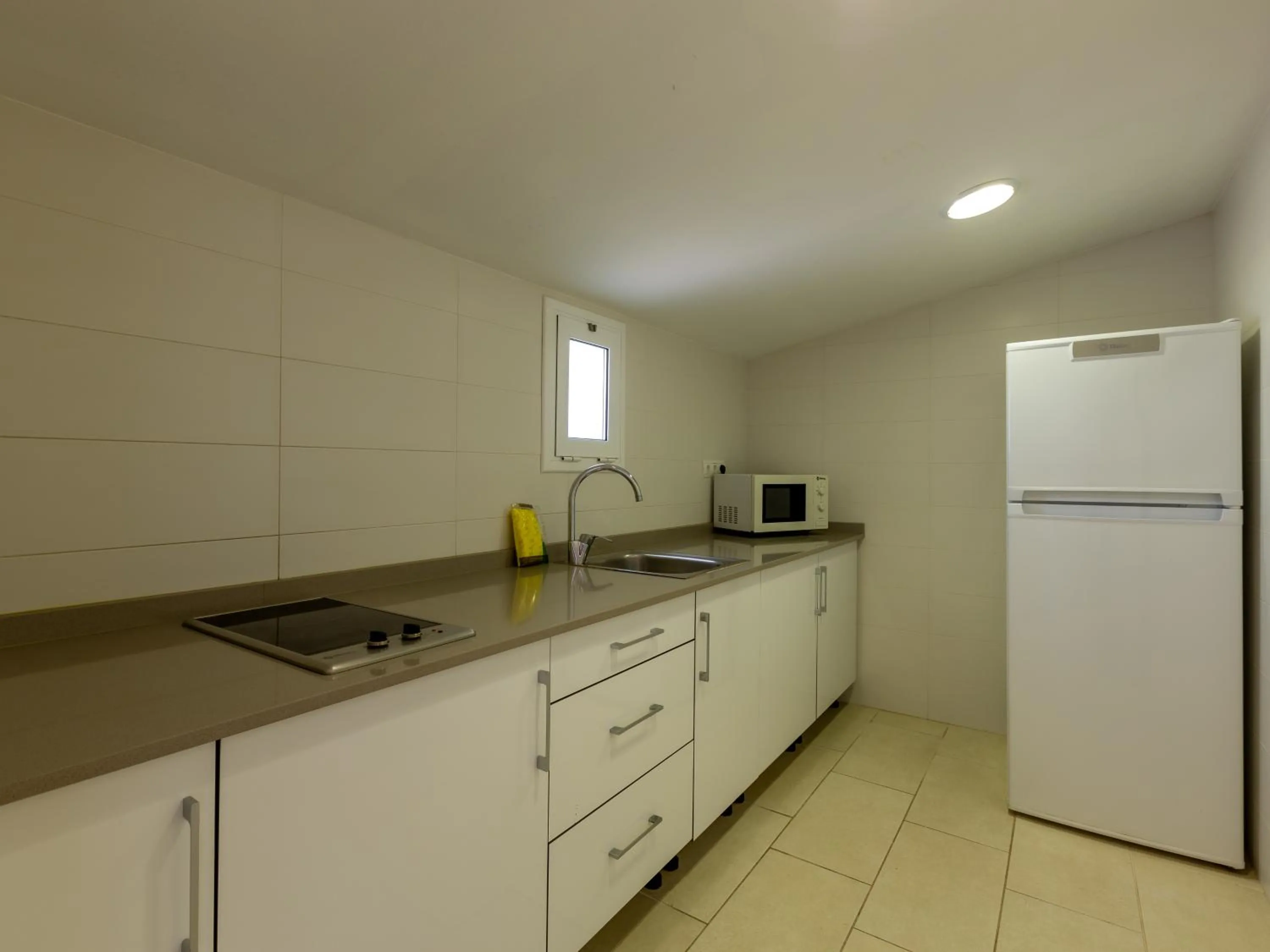 kitchen in Apartamentos Sunway San Jorge