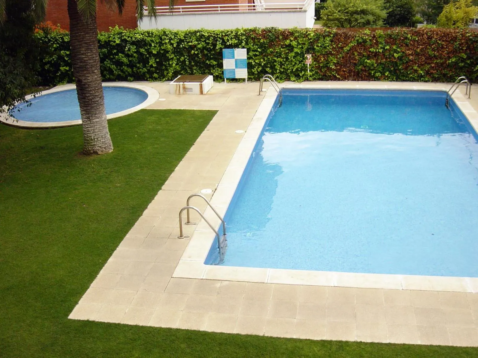 Swimming pool in Apartamentos Sunway San Jorge