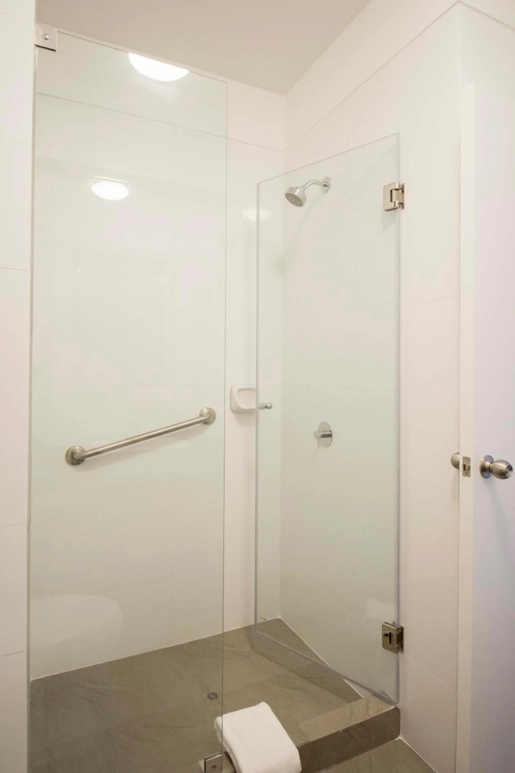 Bathroom in Tierra Viva Miraflores Mendiburu