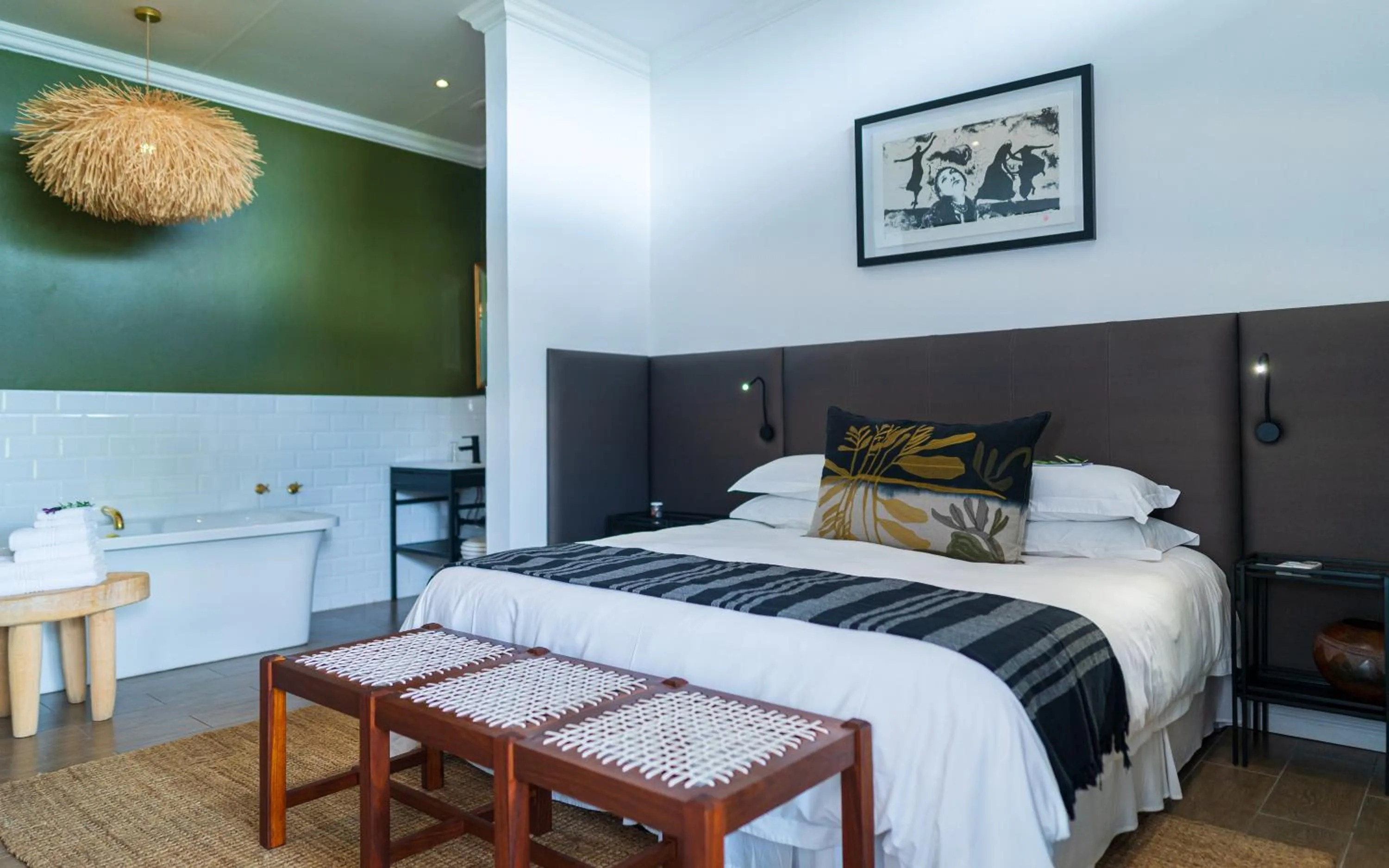 Bed in Liedjiesbos Urban Olive Farm