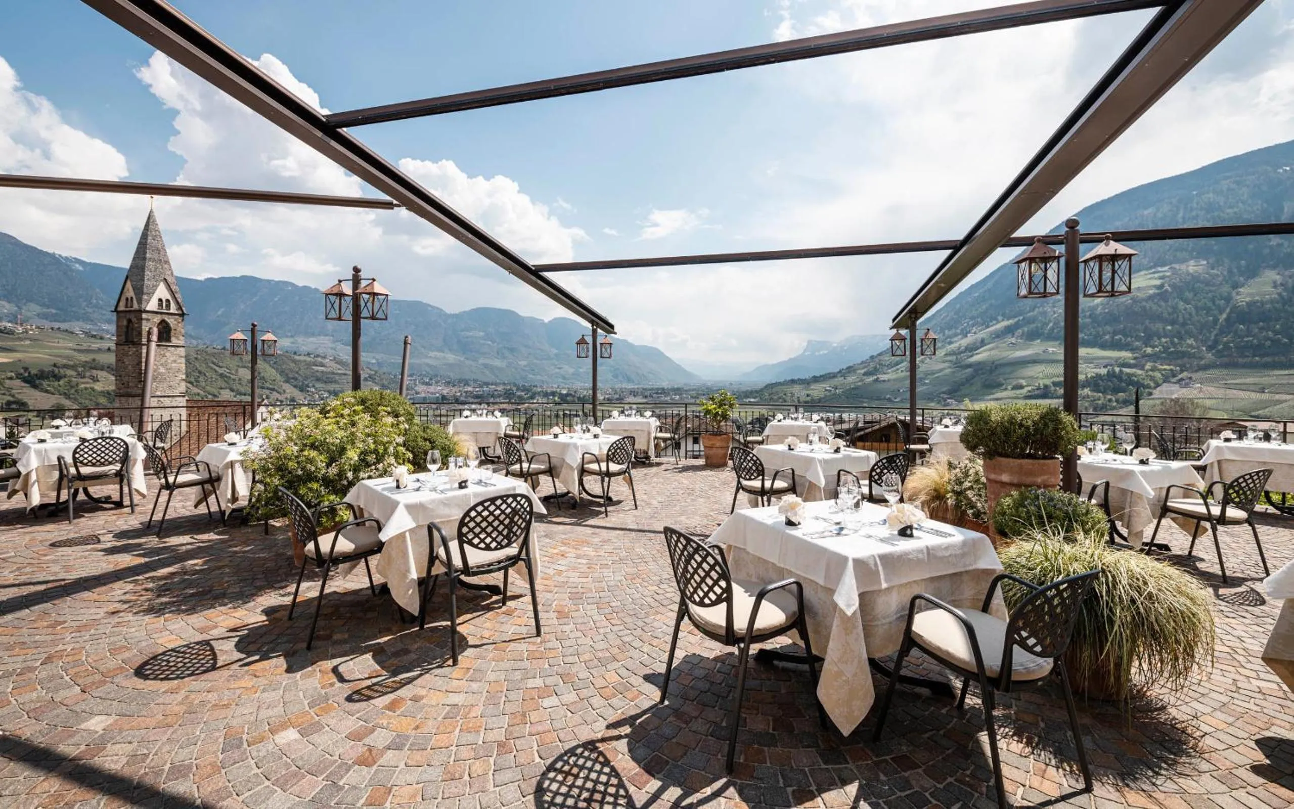 Restaurant/places to eat in Hotel Kassian