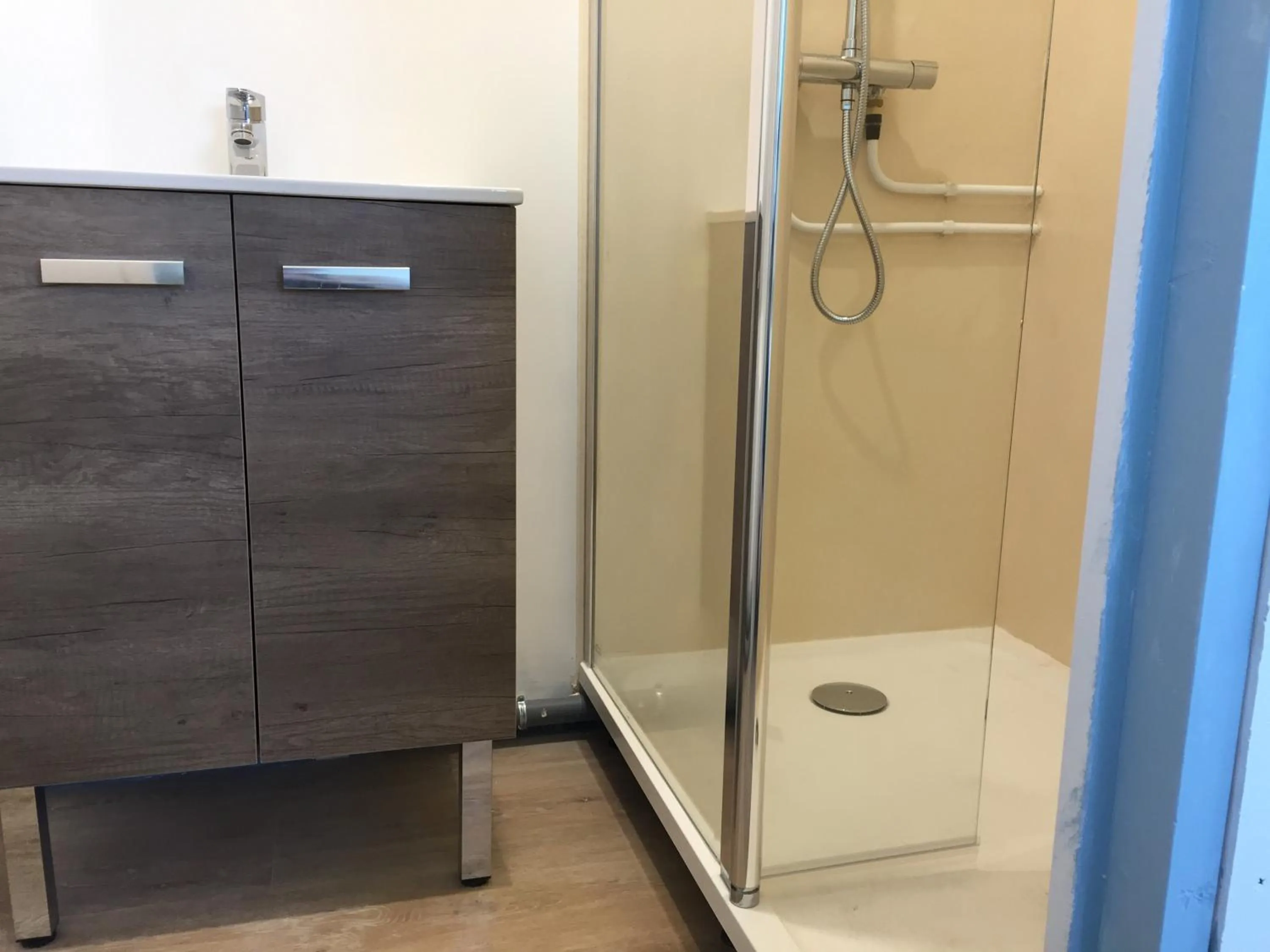 Bathroom in La Petite Charnasserie