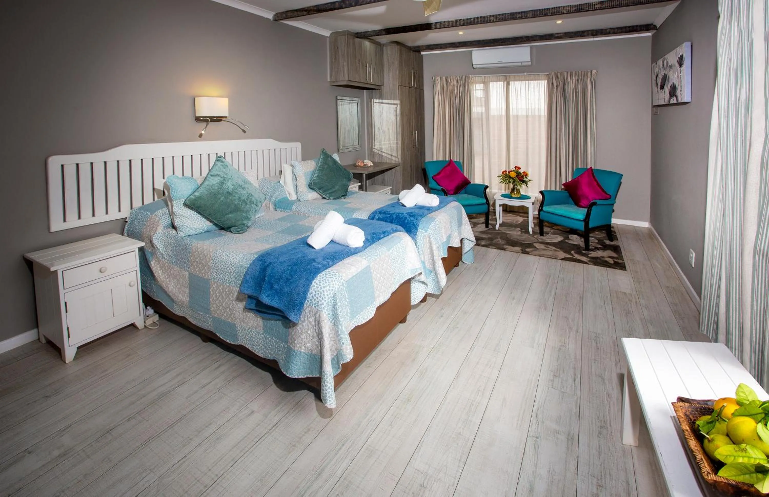 Bed in Dungbeetle River Lodge