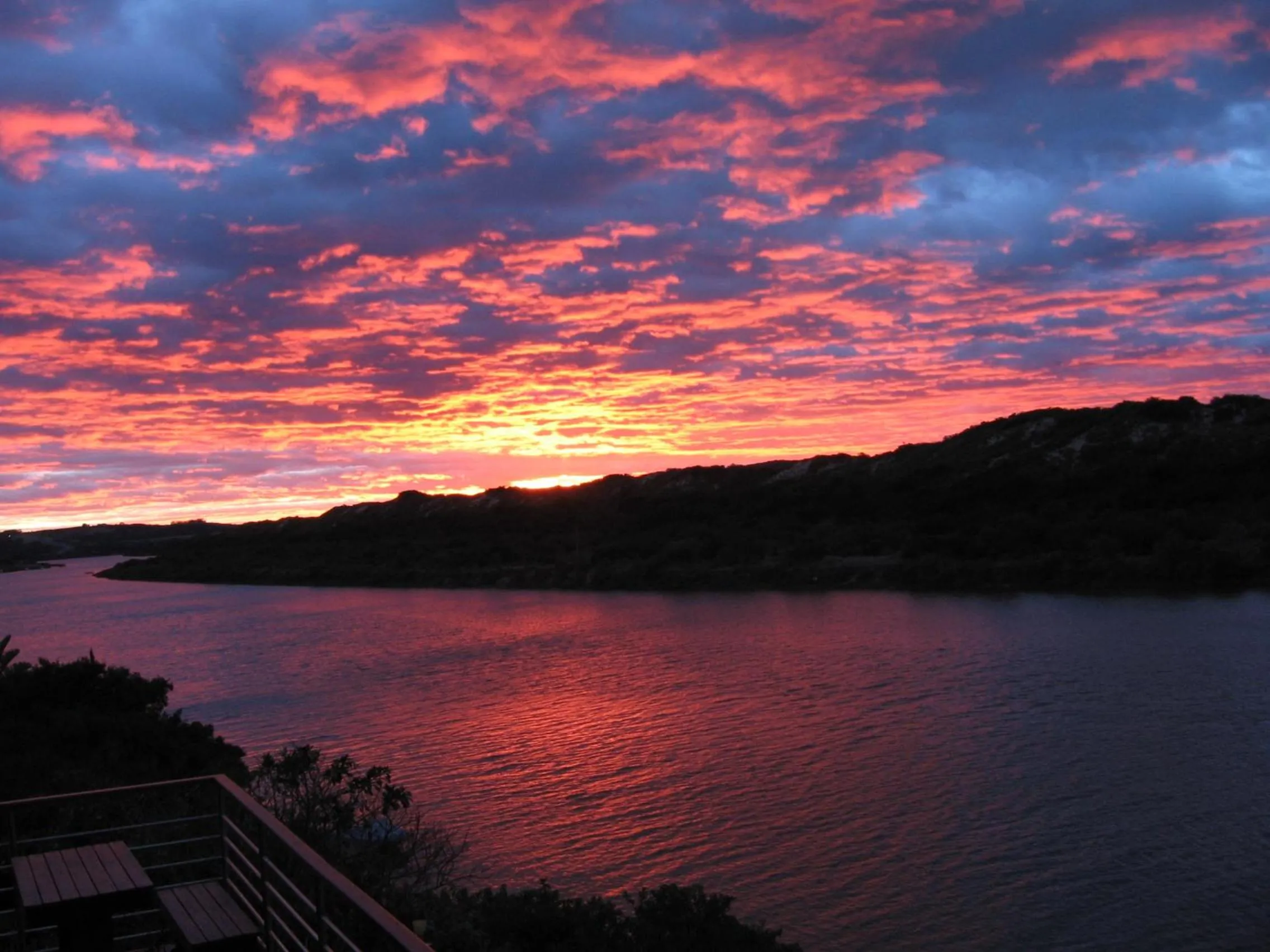 Property building in Dungbeetle River Lodge
