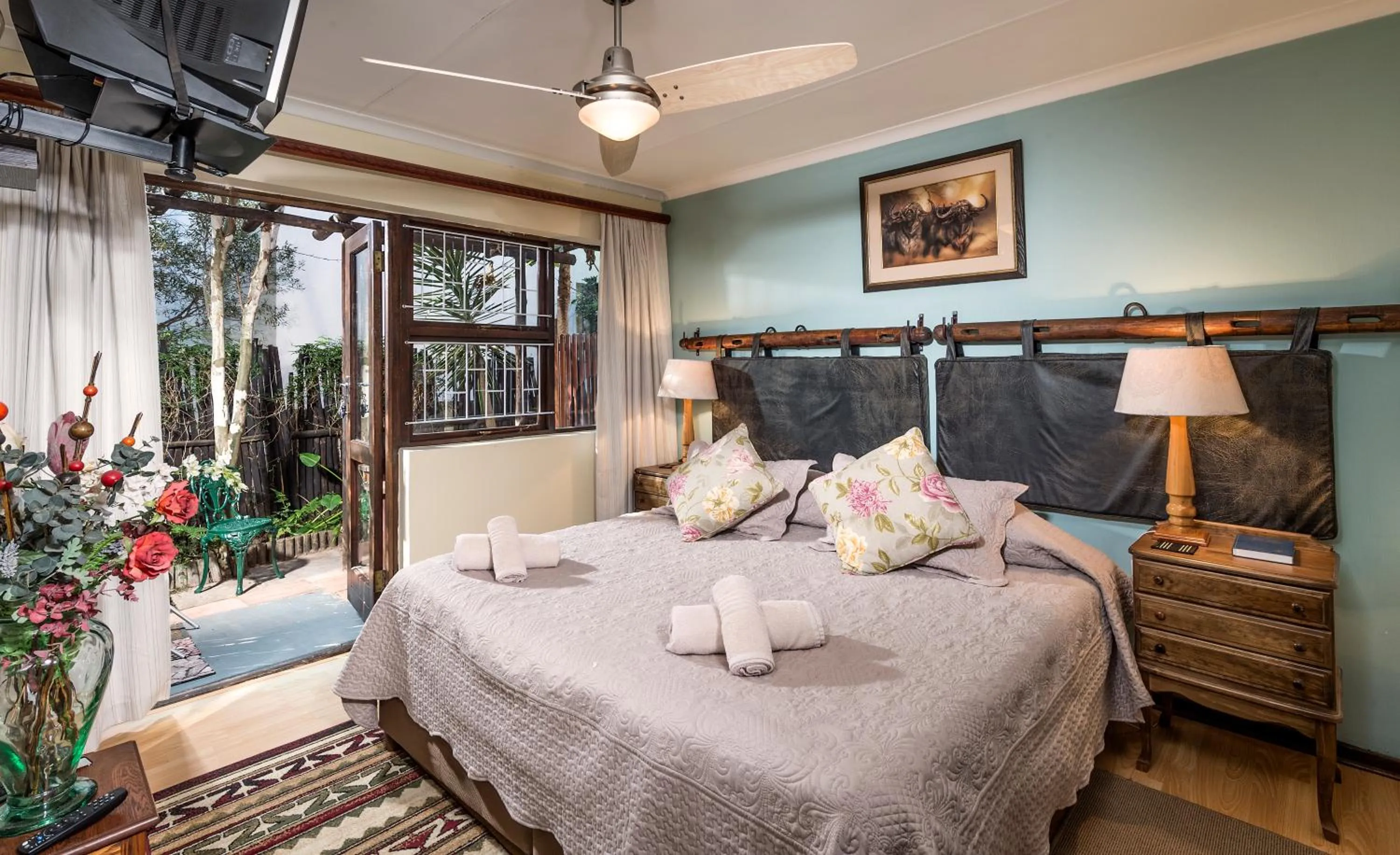 Bedroom, Bed in Dungbeetle River Lodge