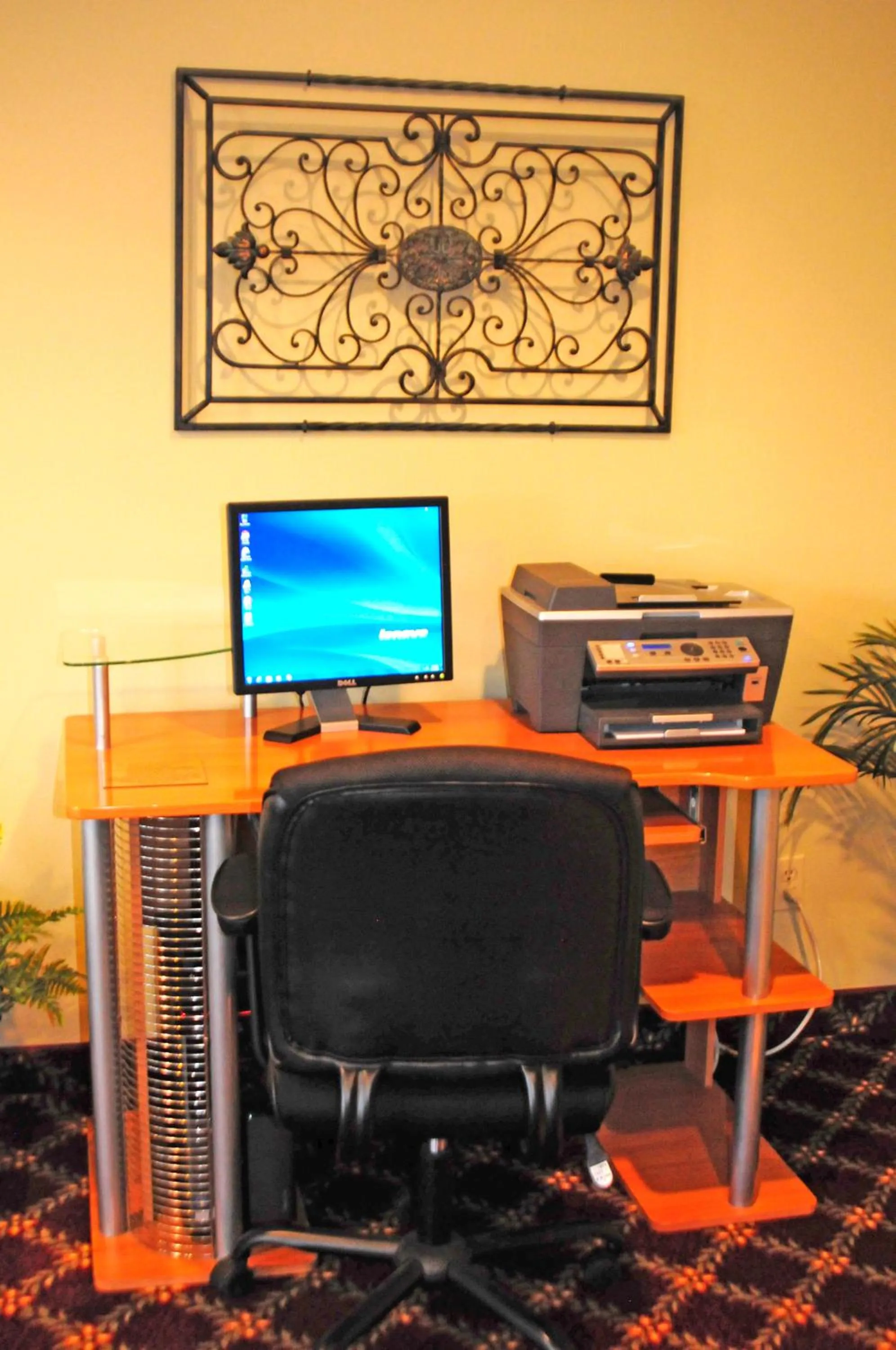 Business facilities in Whispering Hills Inn