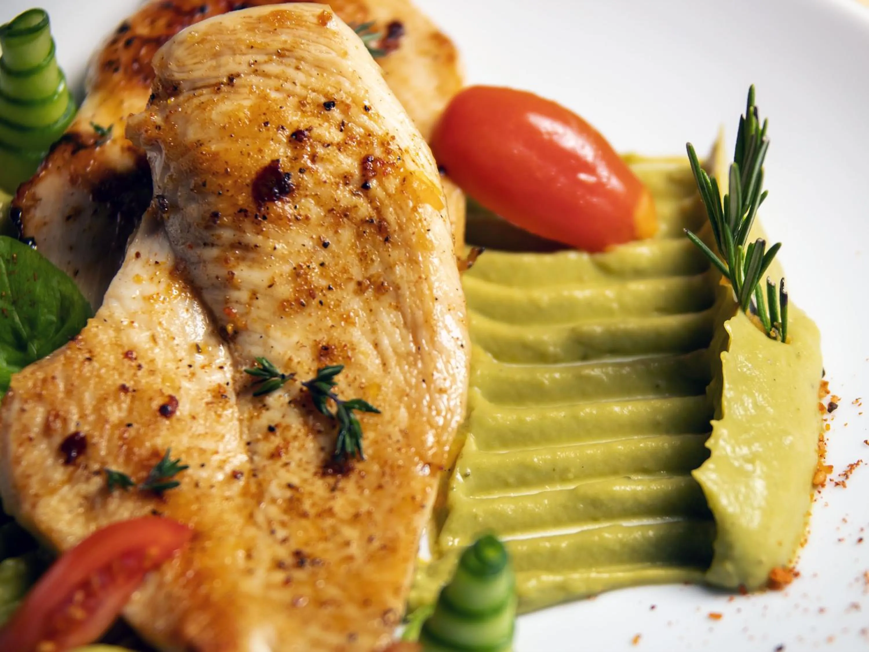 Restaurant/places to eat in Euphoria Club Hotel