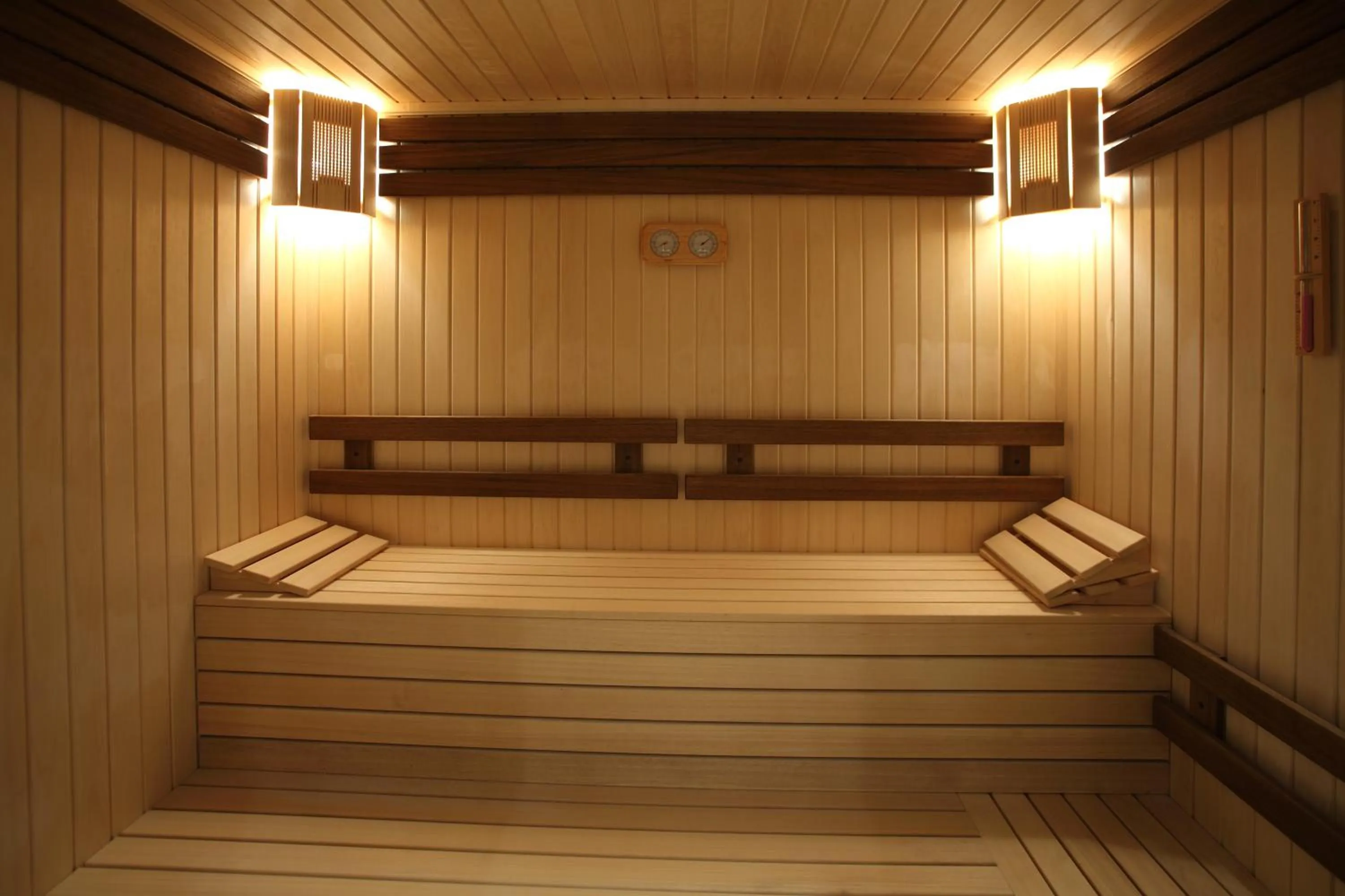 Sauna in Euphoria Club Hotel