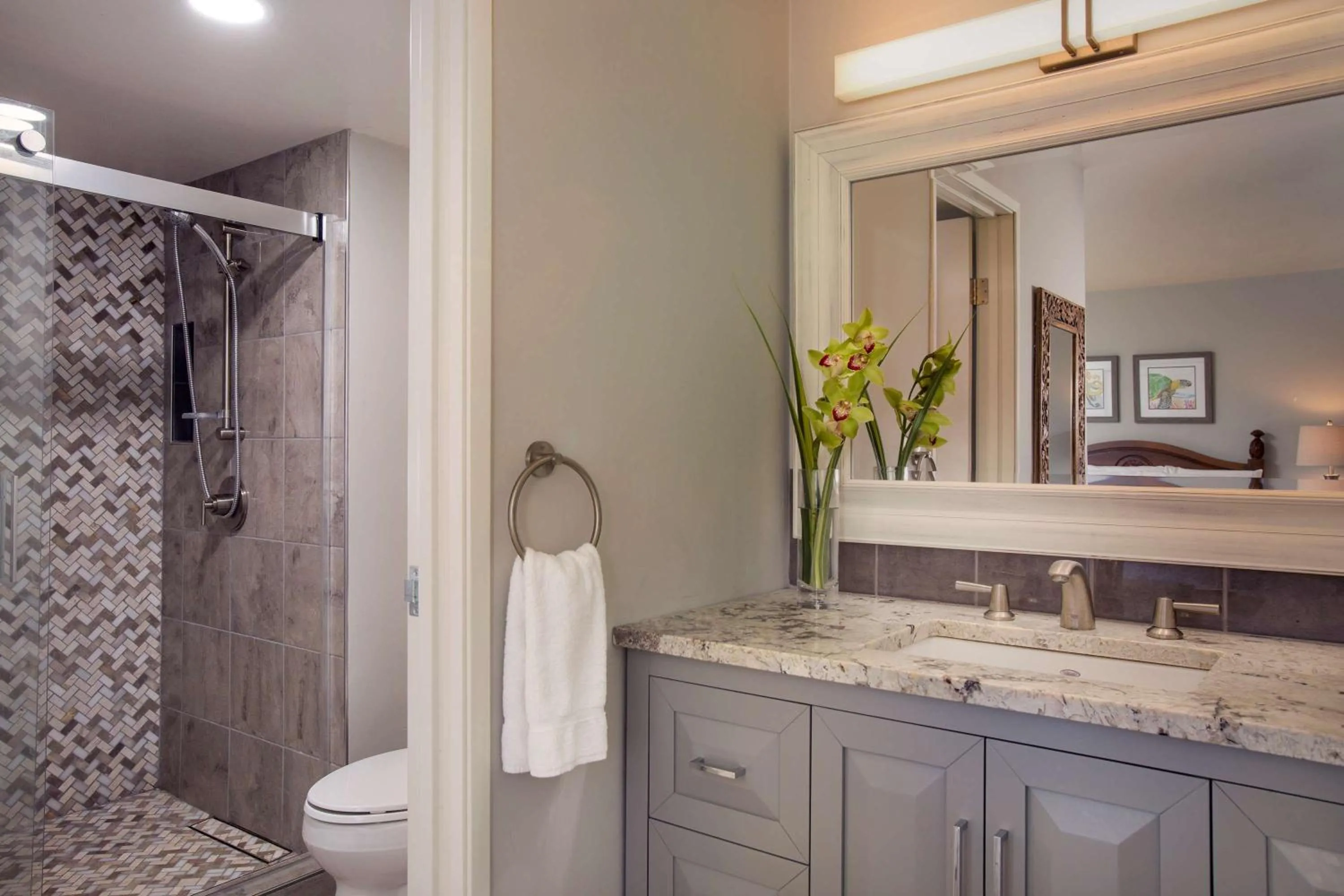 Shower in Aston Mahana at Kaanapali