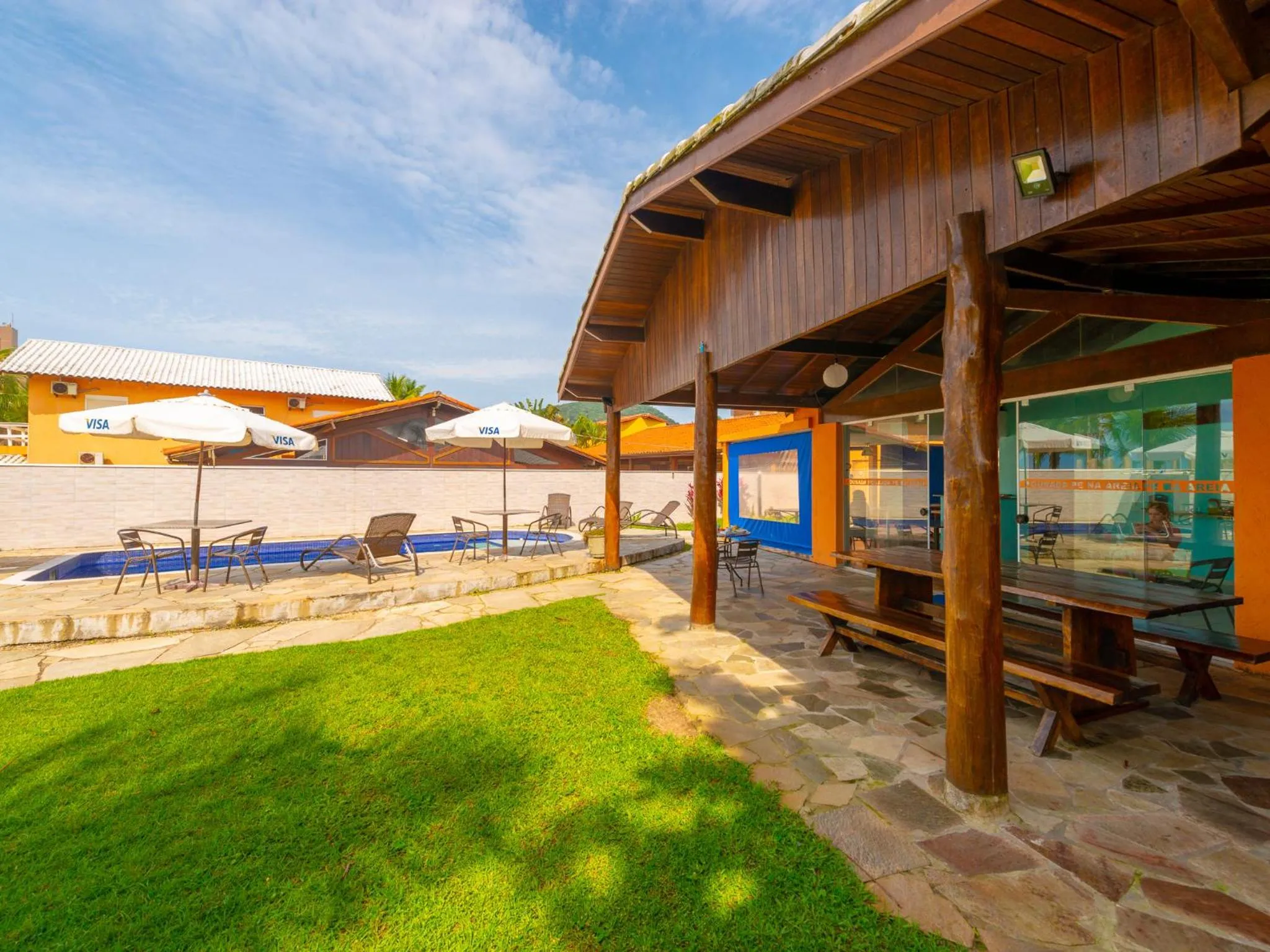 Swimming pool in Pousada Pé Na Areia