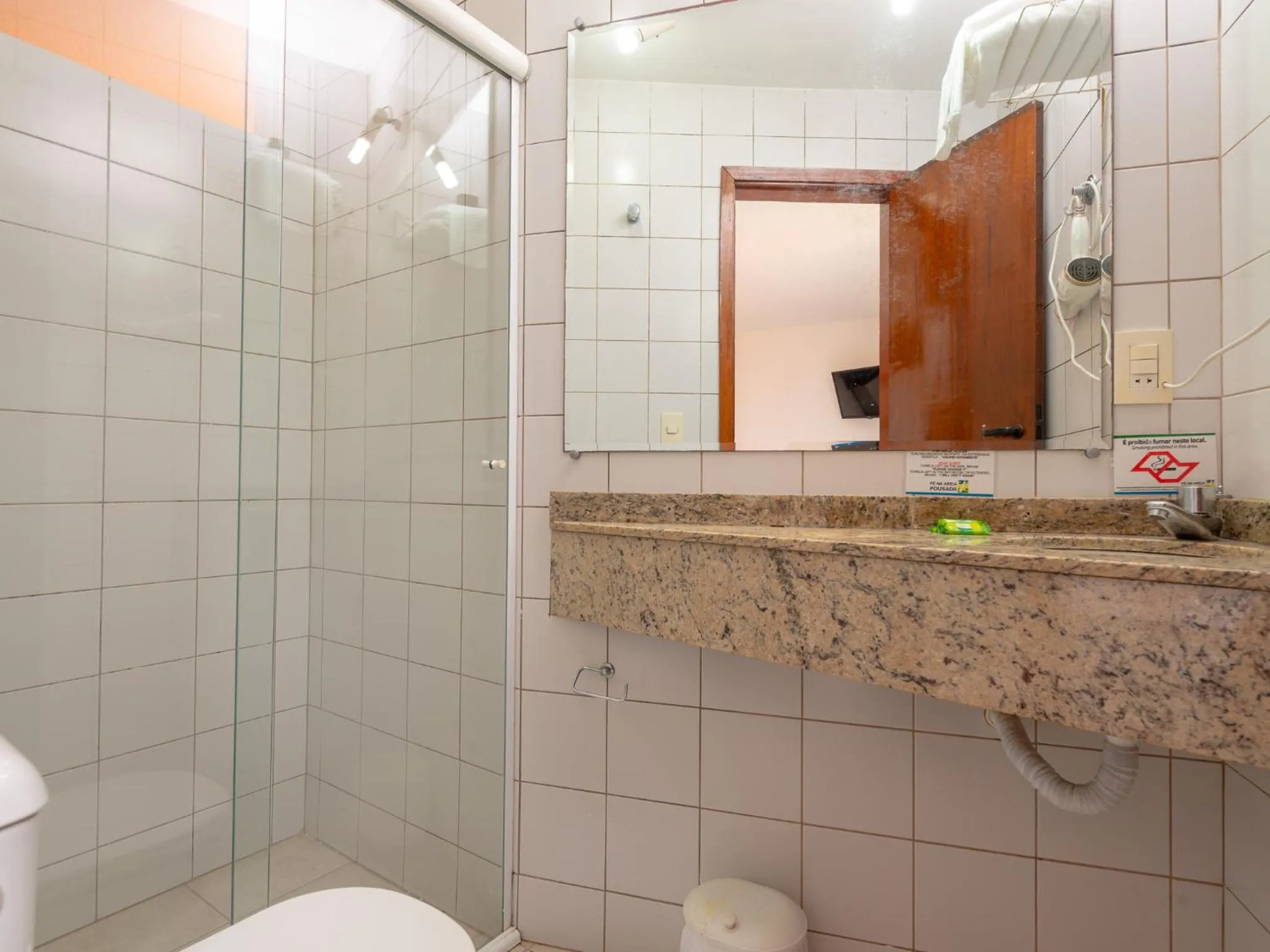 Bathroom in Pousada Pé Na Areia