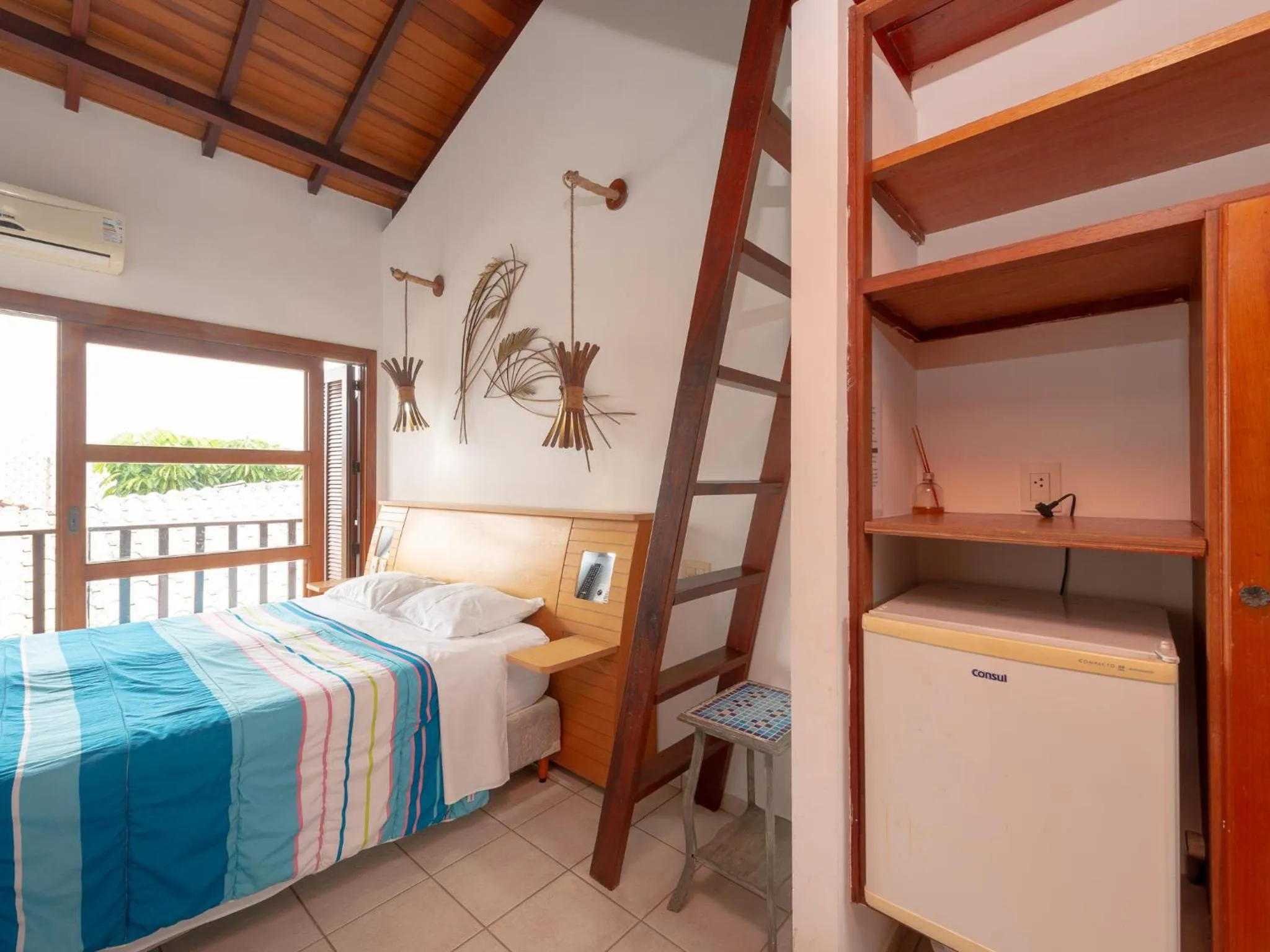 Photo of the whole room, Bed in Pousada Pé Na Areia