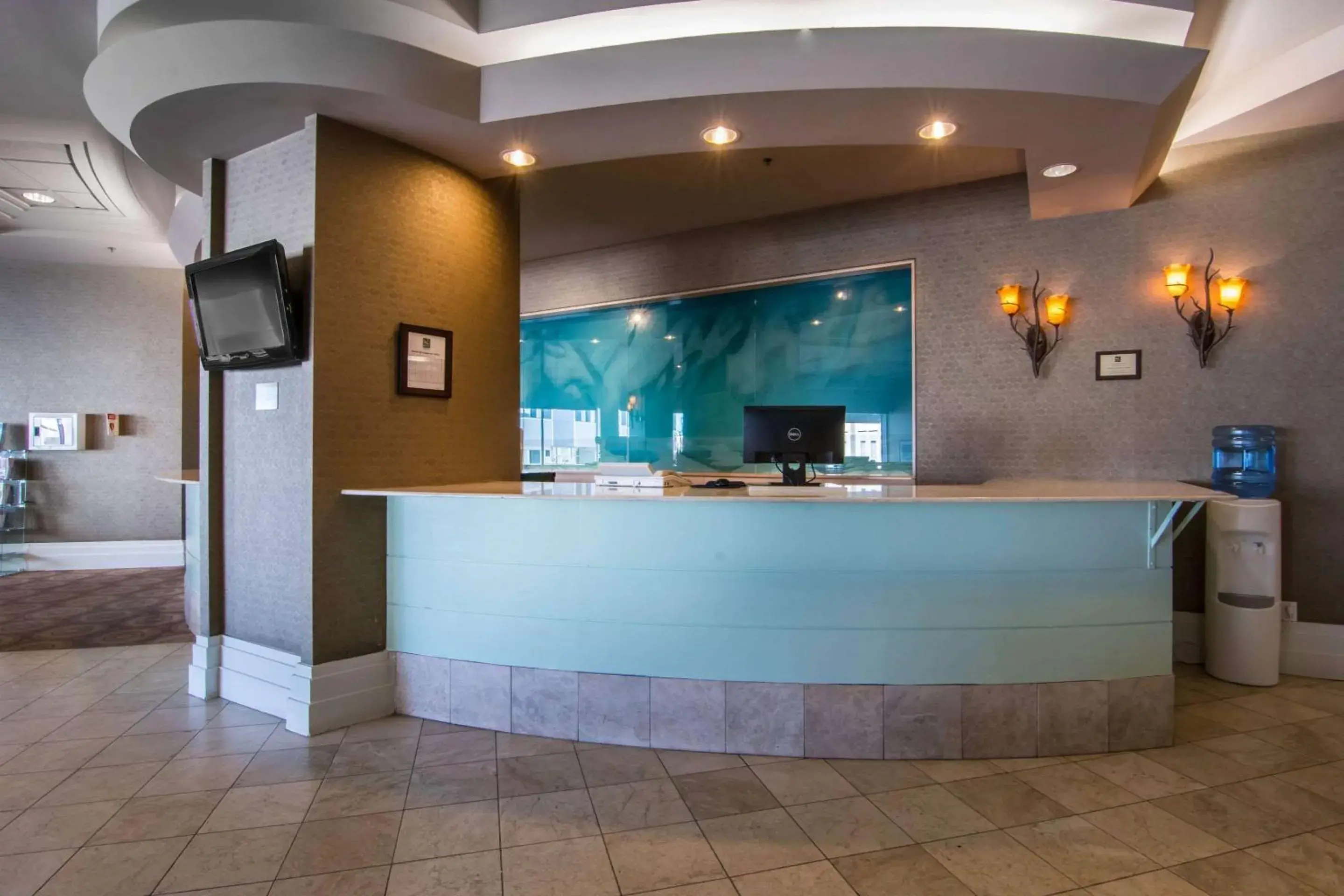 Lobby or reception in Quality Inn & Suites Yellowknife Lobby or reception in Quality Inn & Suites Yellowknife