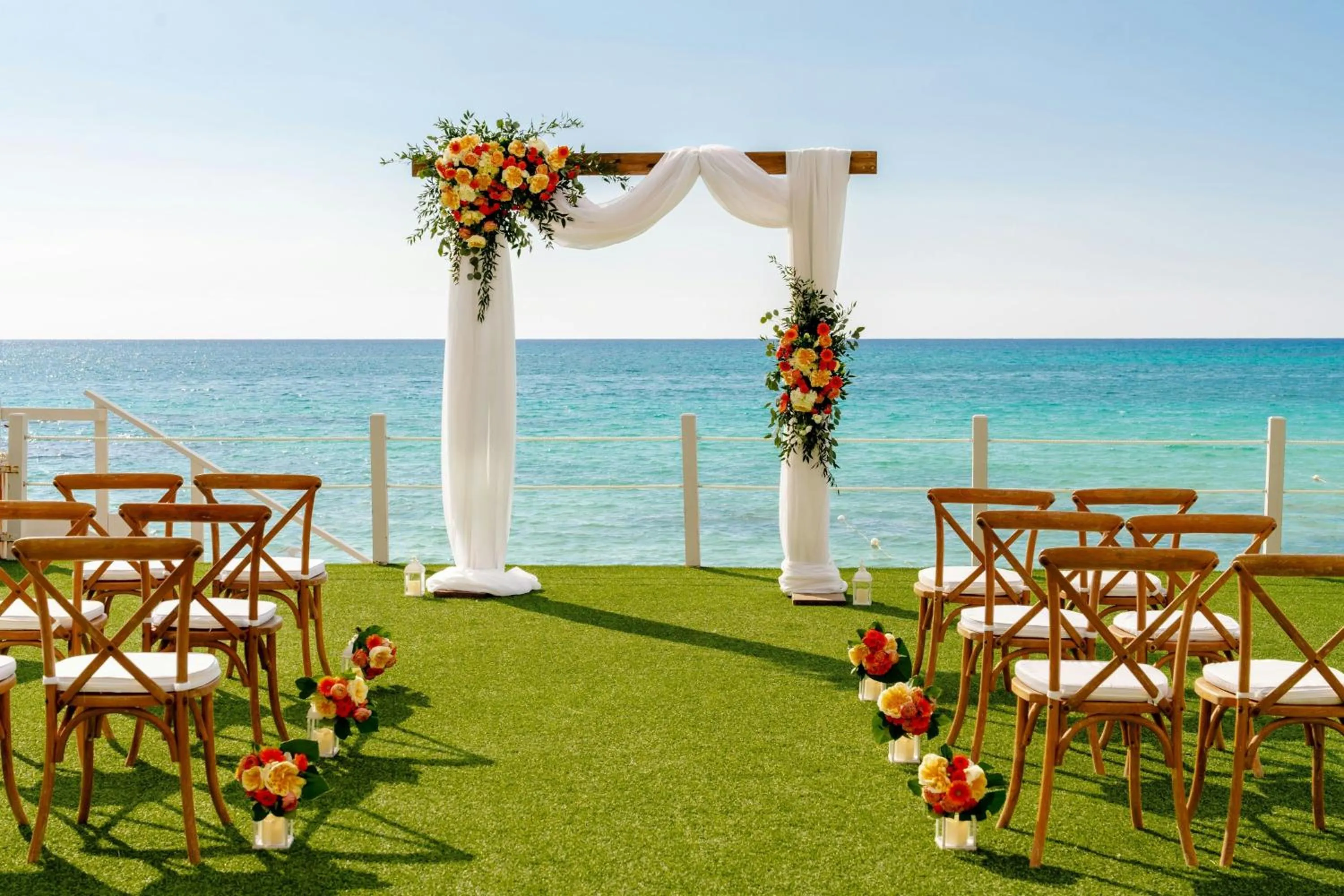 Beach in Grand Cayman Marriott Resort