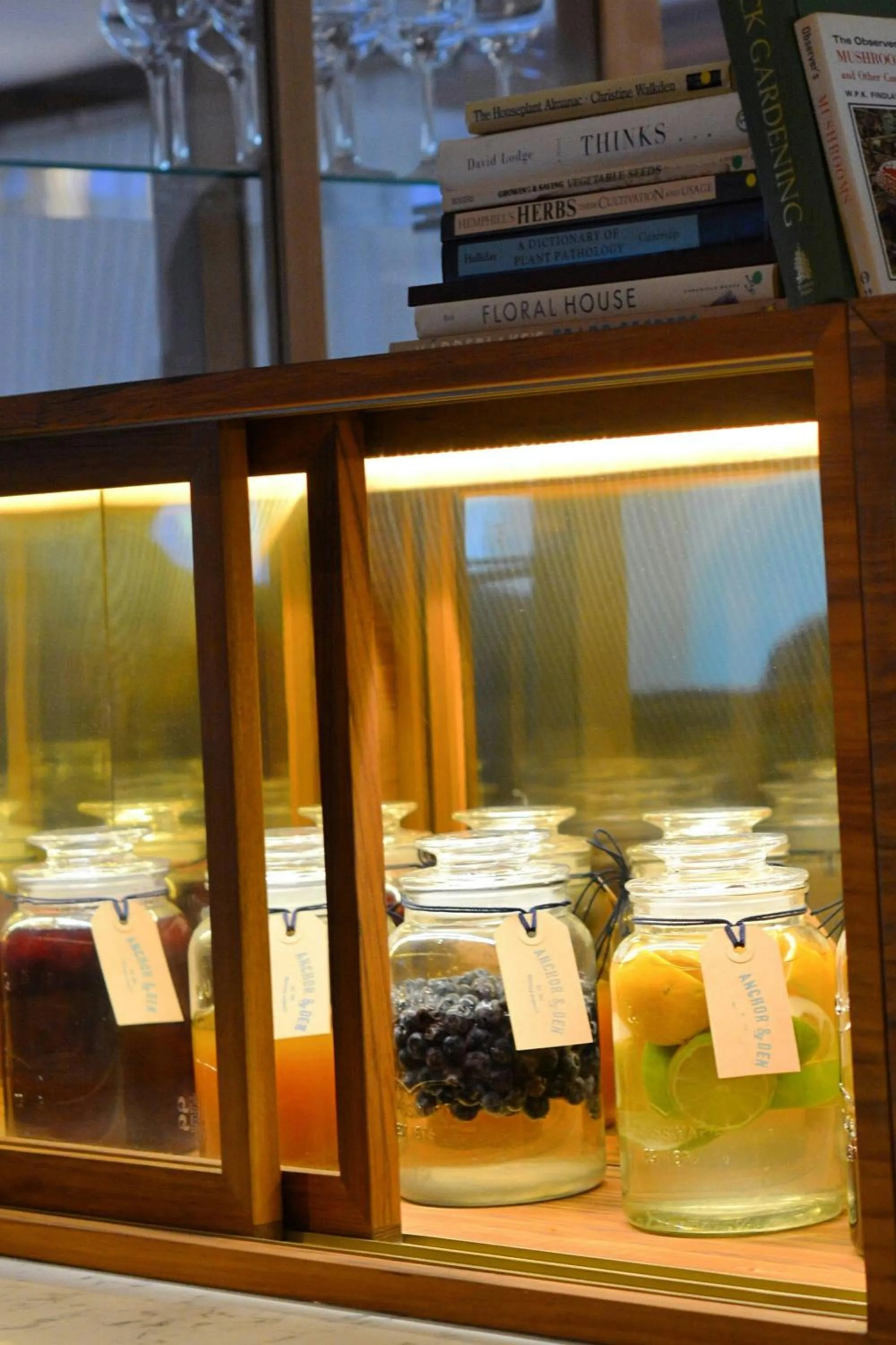 Restaurant/places to eat in Grand Cayman Marriott Resort