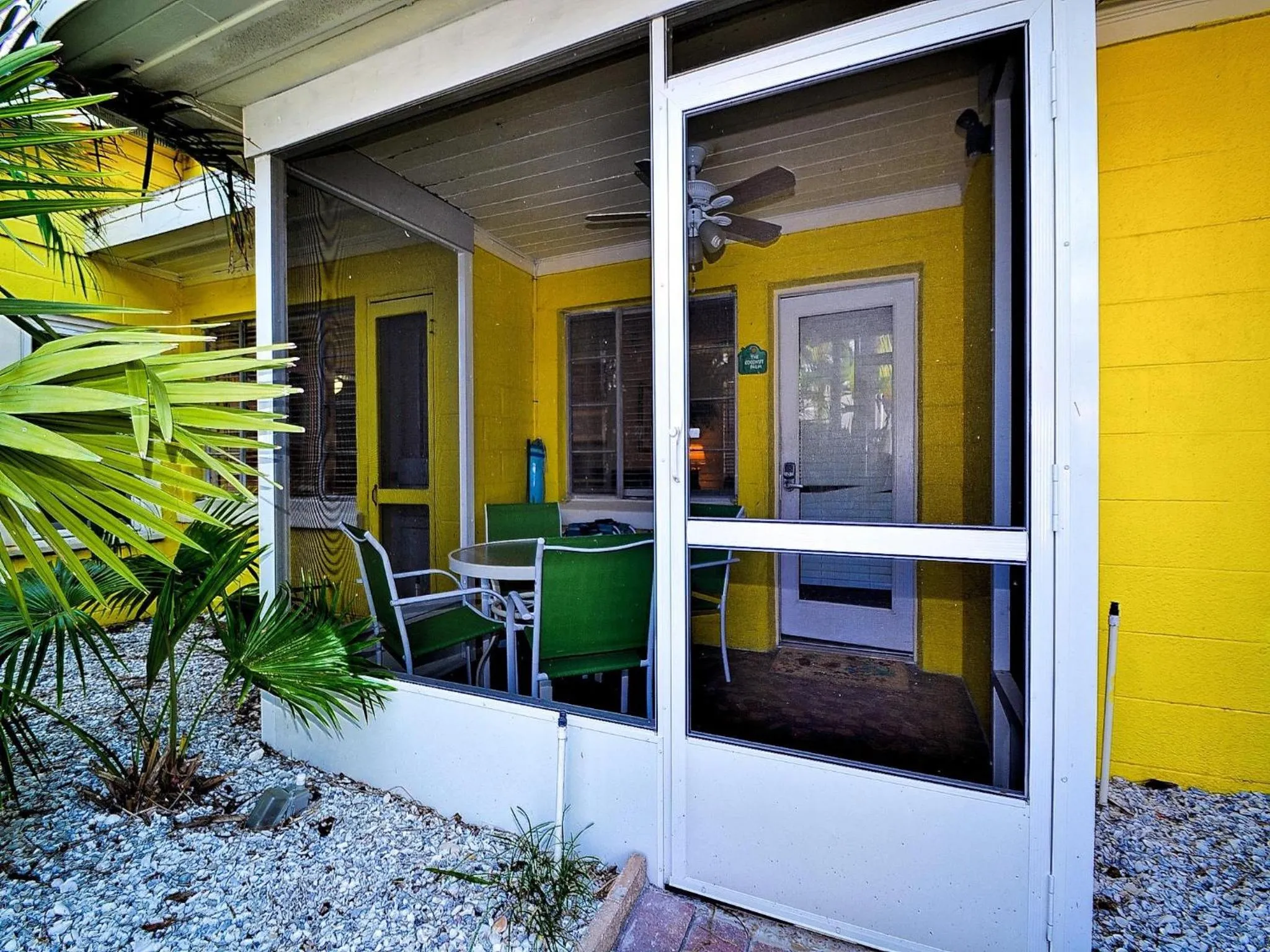 Palm Place 2 - Coconut Palm Beach getaway 623