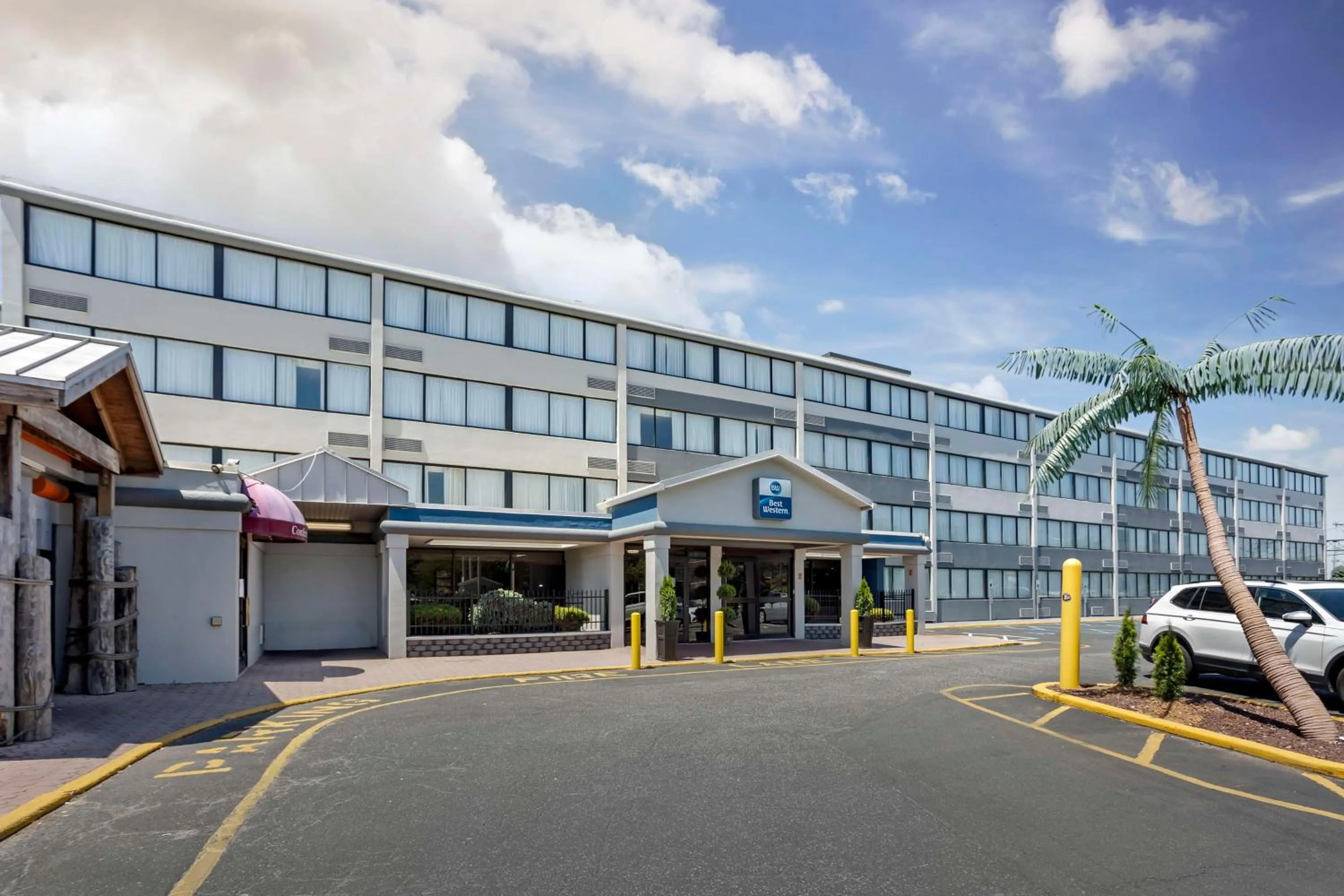 Property building in Best Western Rutgers University Hotel