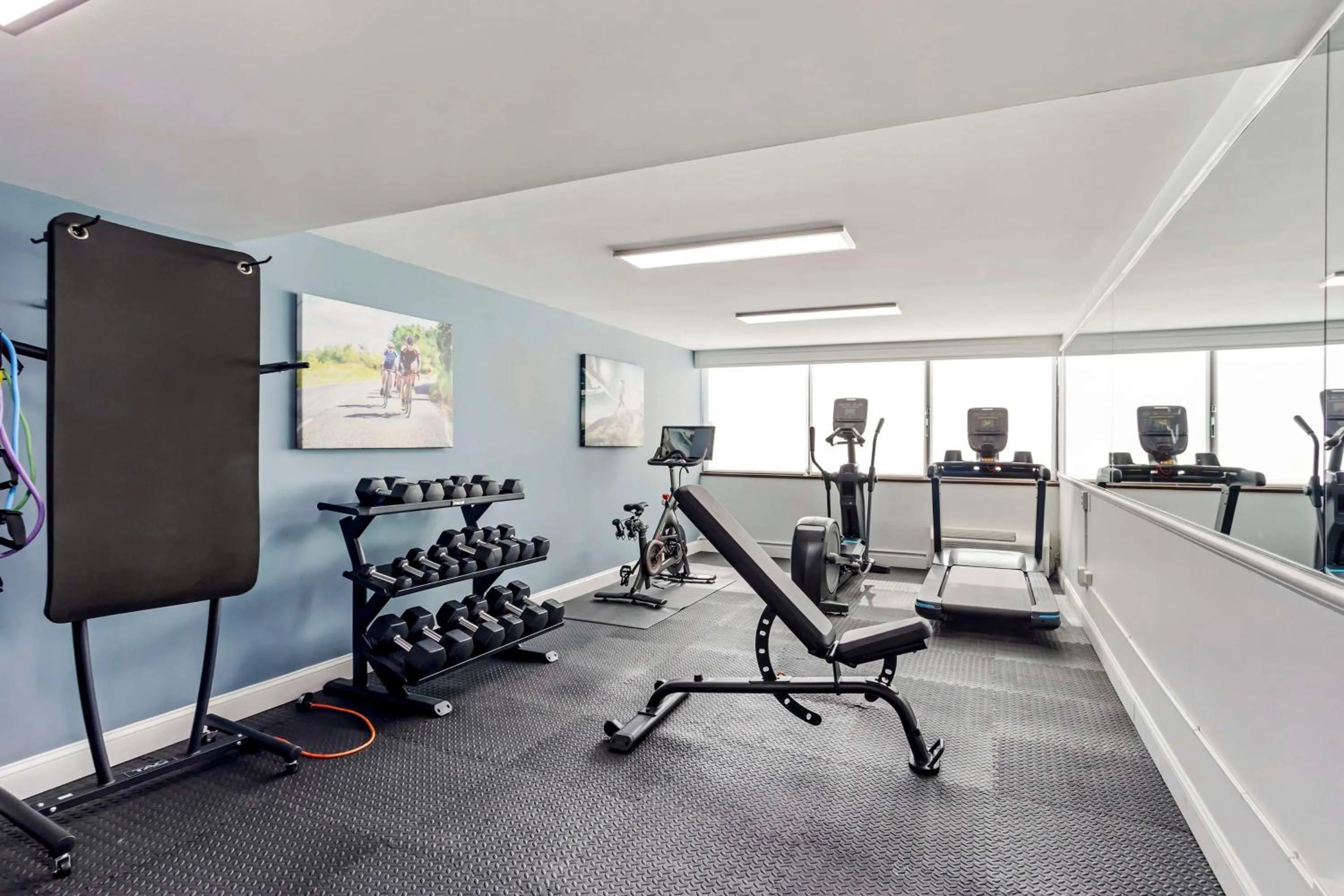 Fitness centre/facilities in Best Western Rutgers University Hotel
