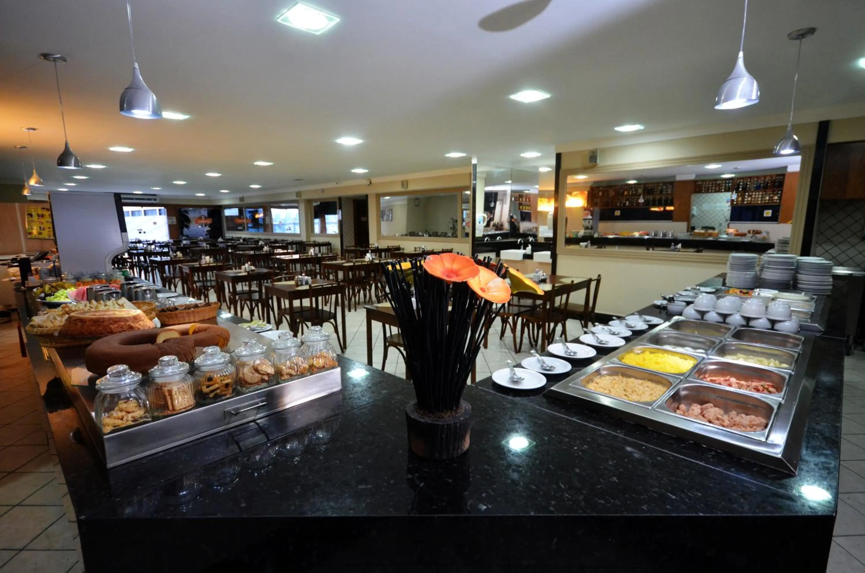 Restaurant/places to eat in Hotel Sabino Palace
