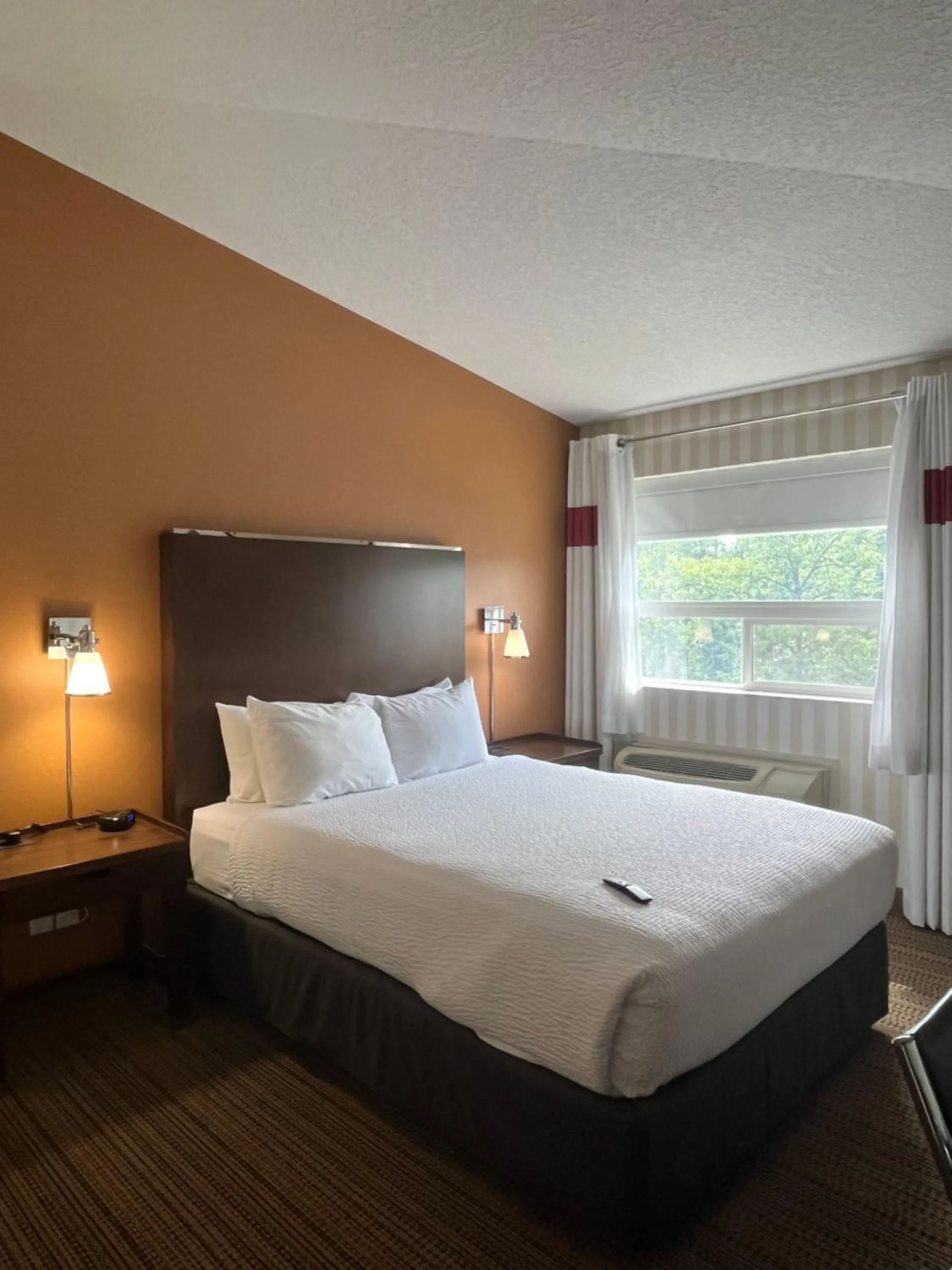 Bed in Prestige Prince George Lodge