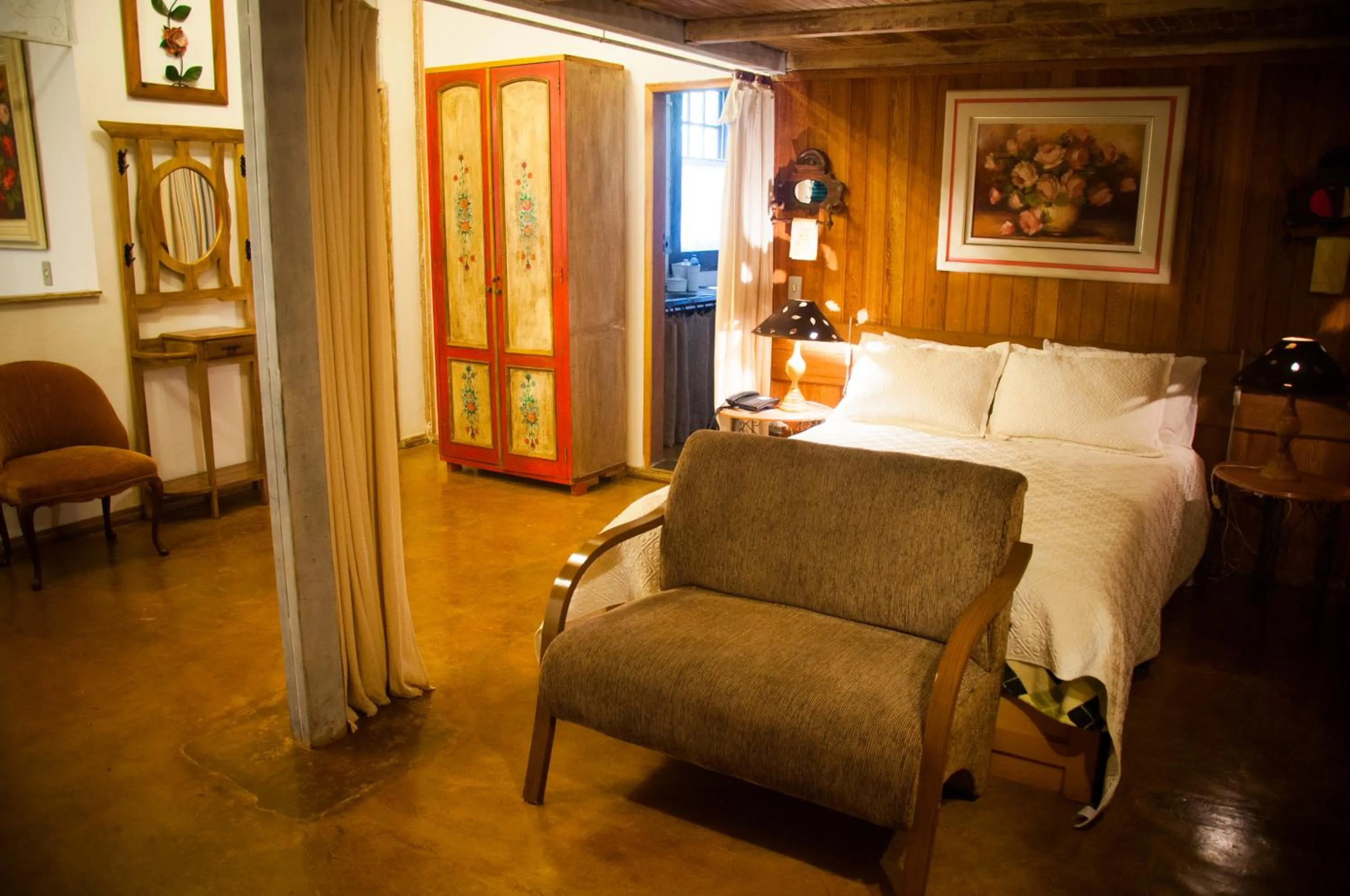 Photo of the whole room, Bed in Pousada Xica da Silva