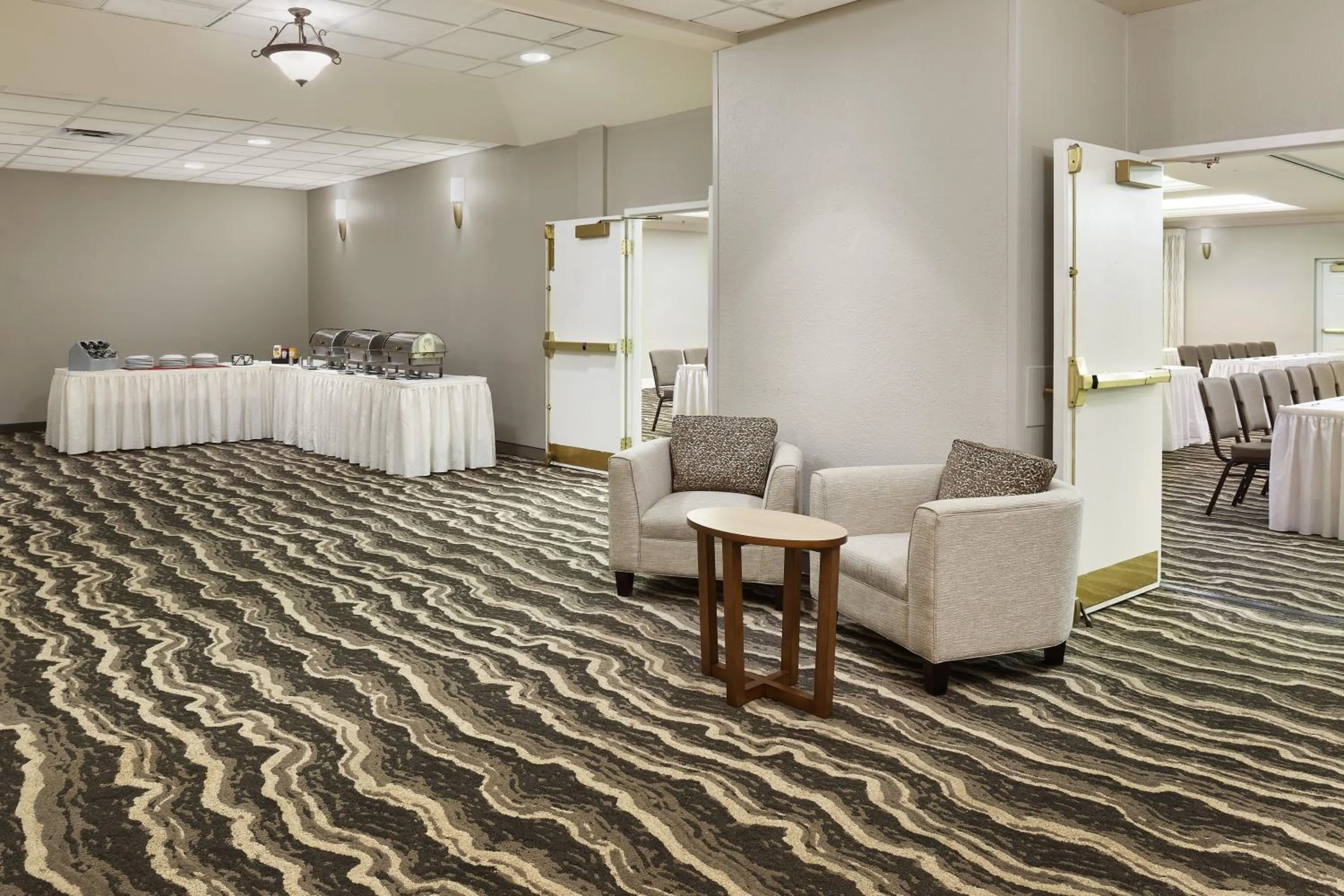 Meeting/conference room in Staybridge Suites Orlando South by IHG